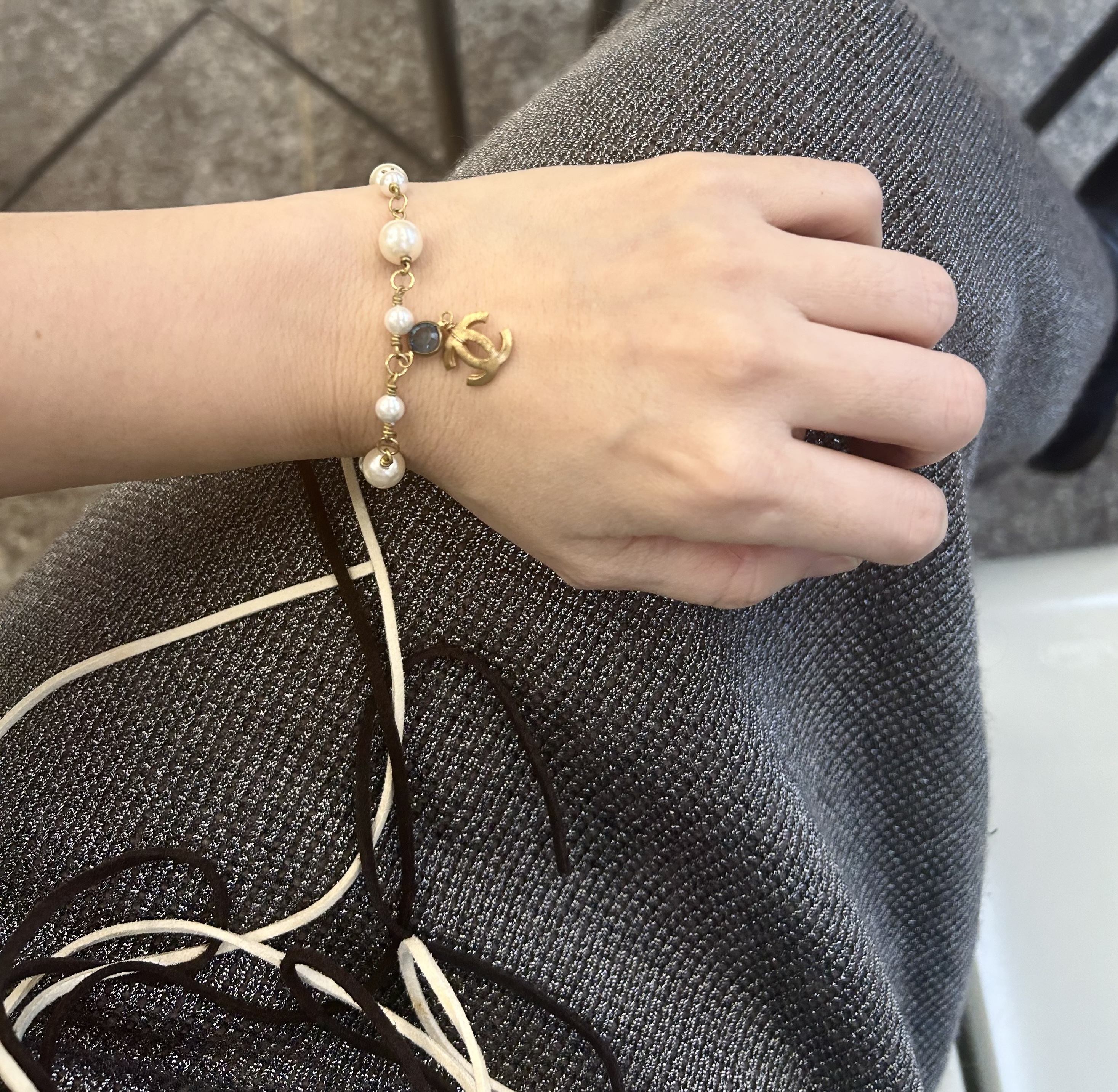 vintage CHANEL CC earring objet pearl bracelet