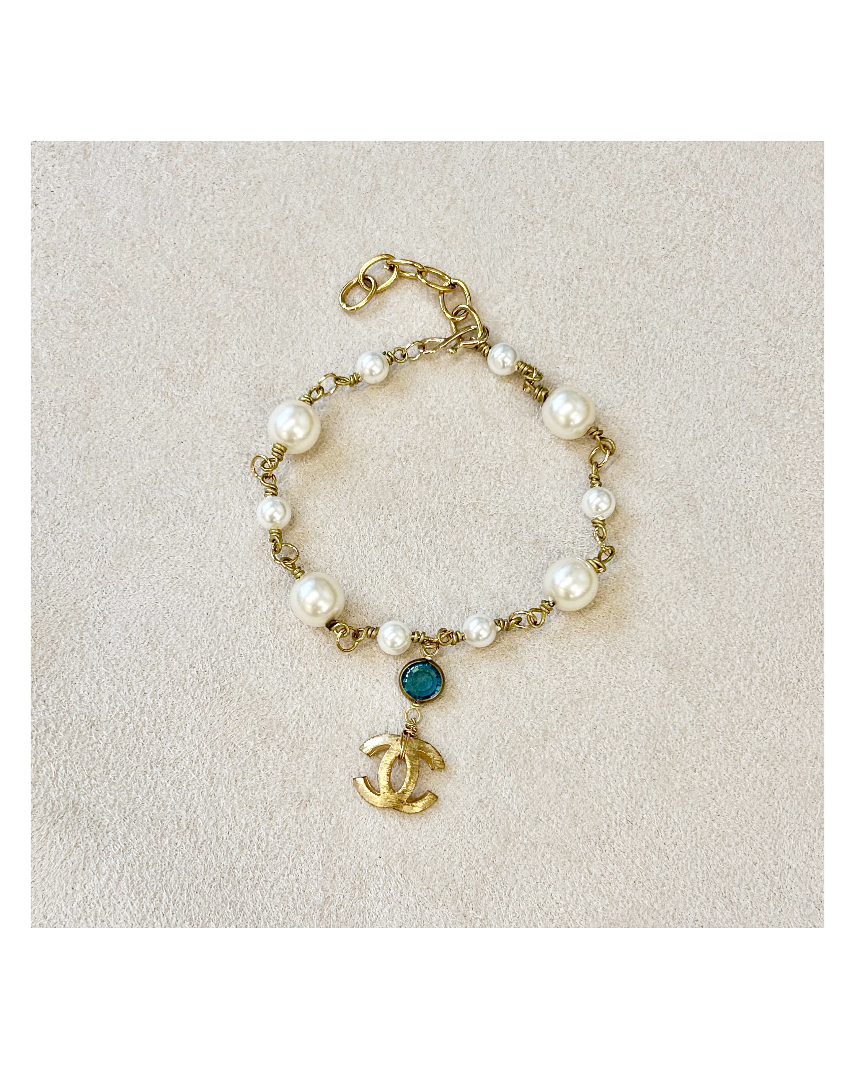 vintage CHANEL CC earring objet pearl bracelet