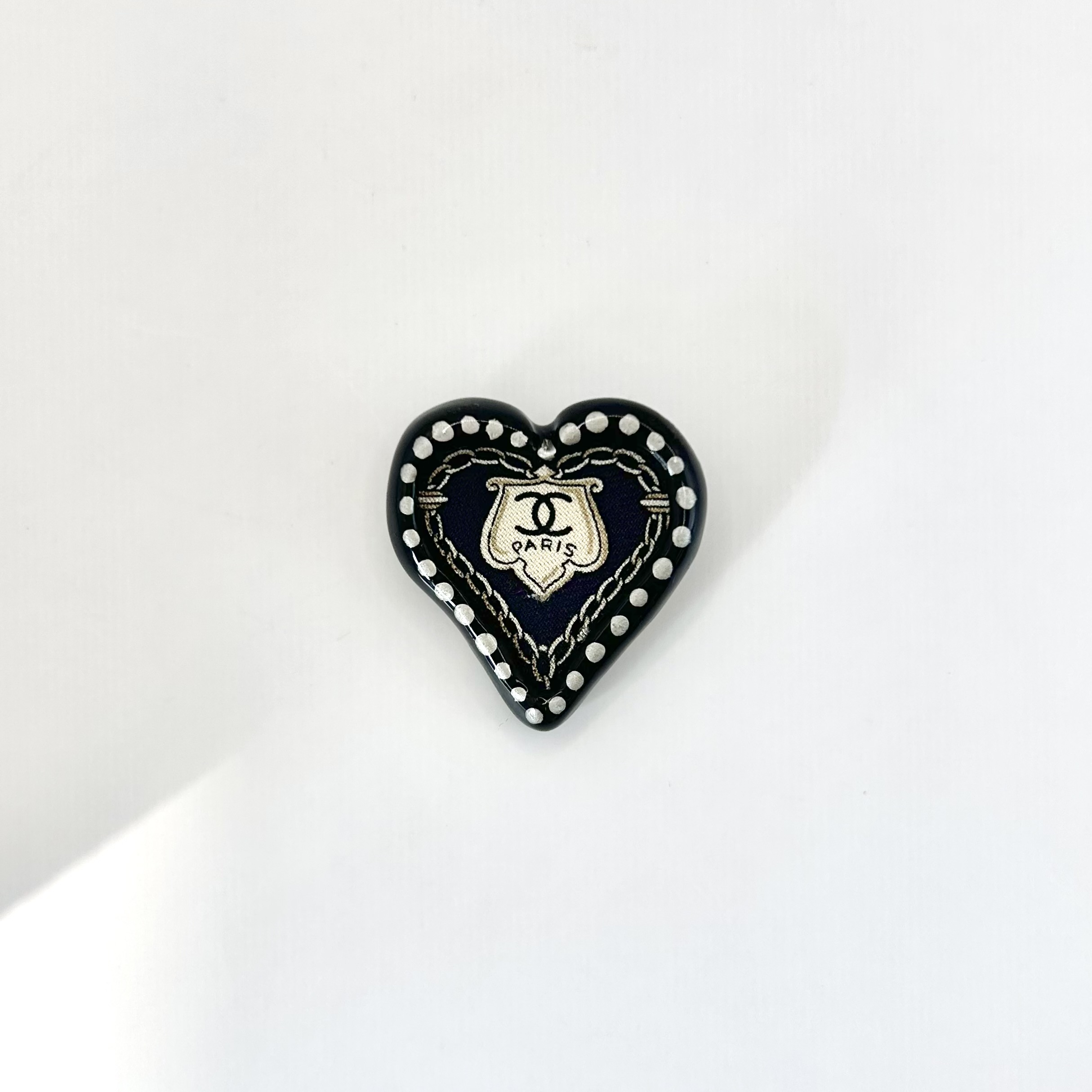 CHANEL heart dot silk brooch no.58