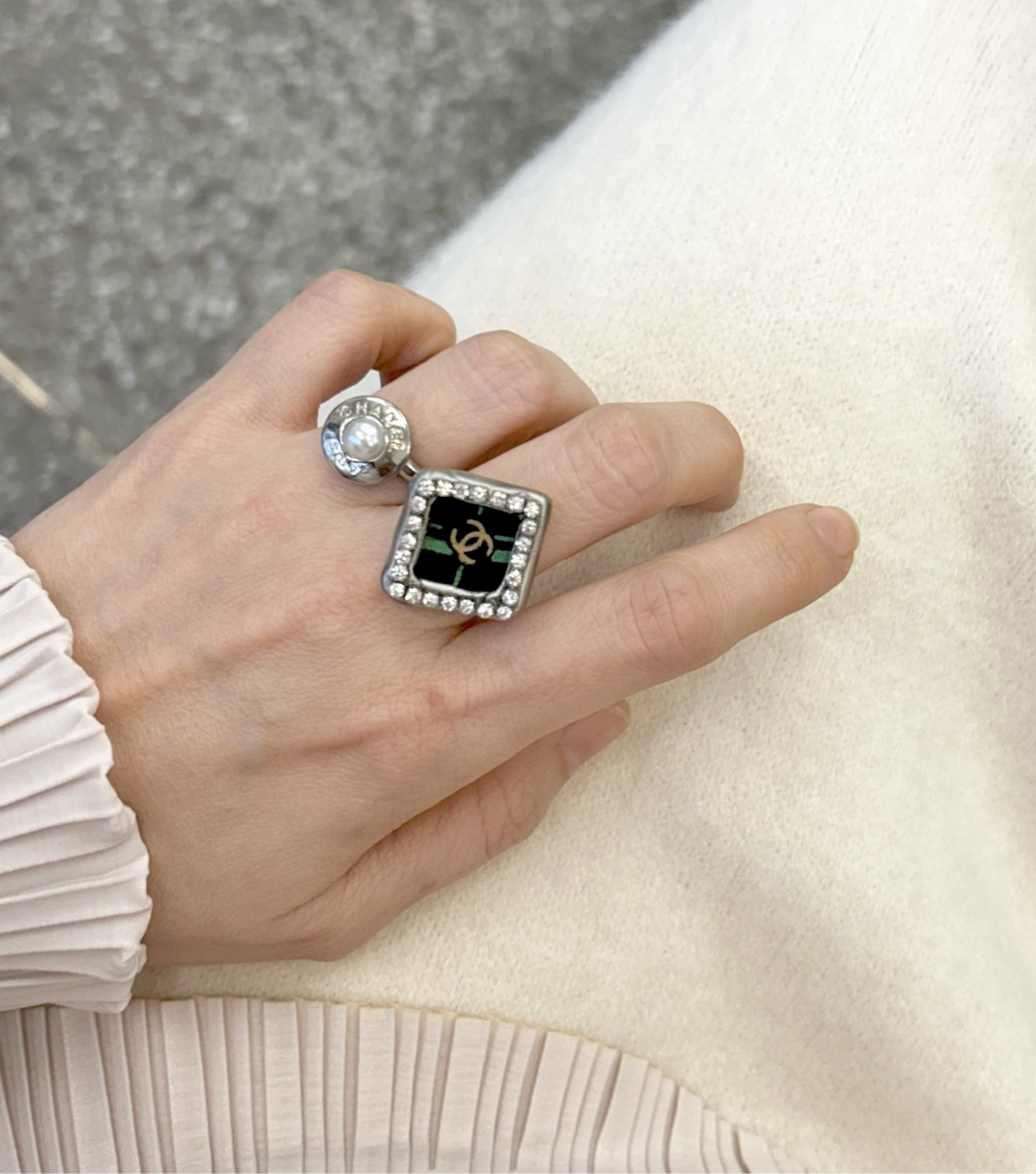 CHANEL green stripe CC cubic ring no.59