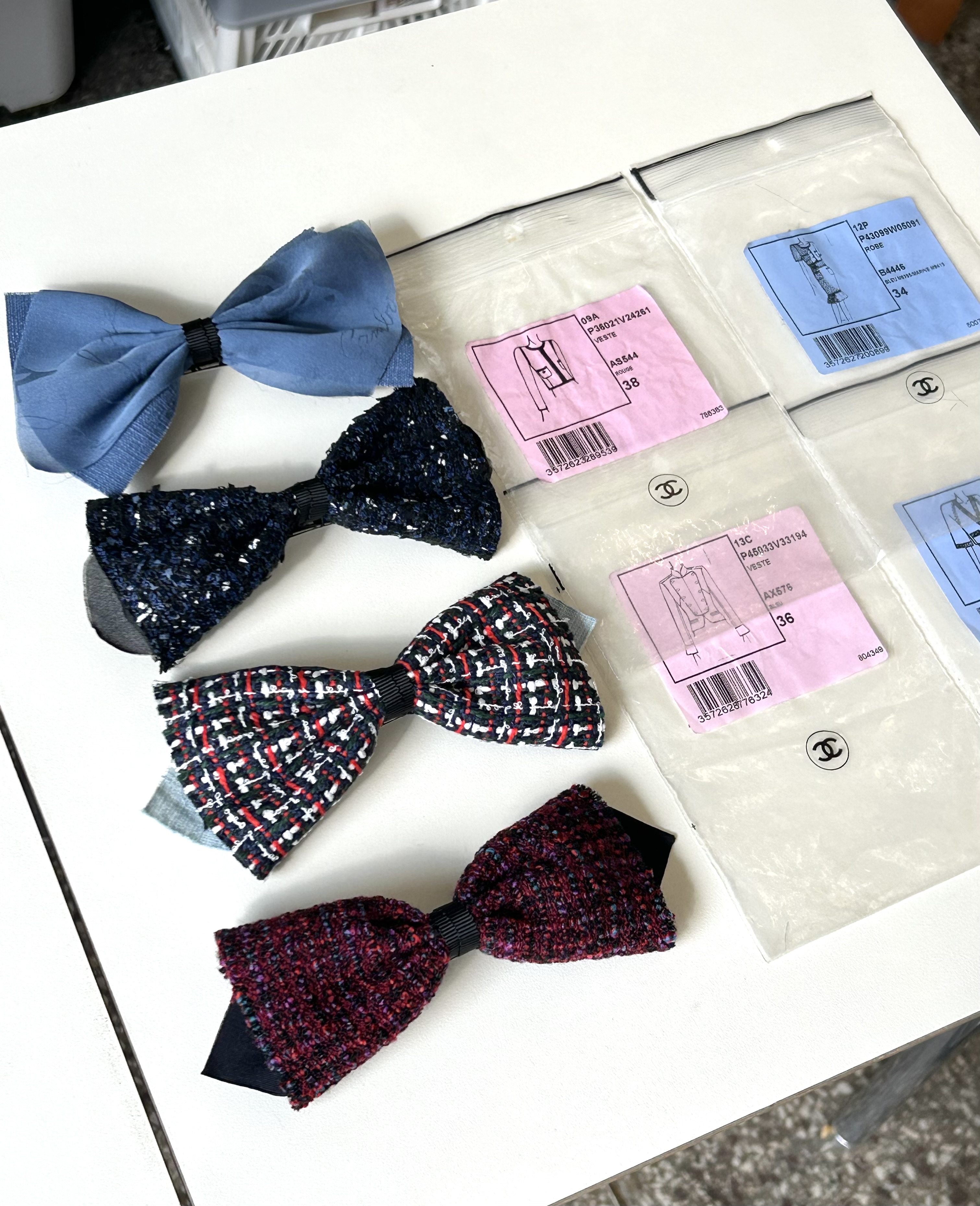 CHANEL spare fabric ribbon hair clip no.75