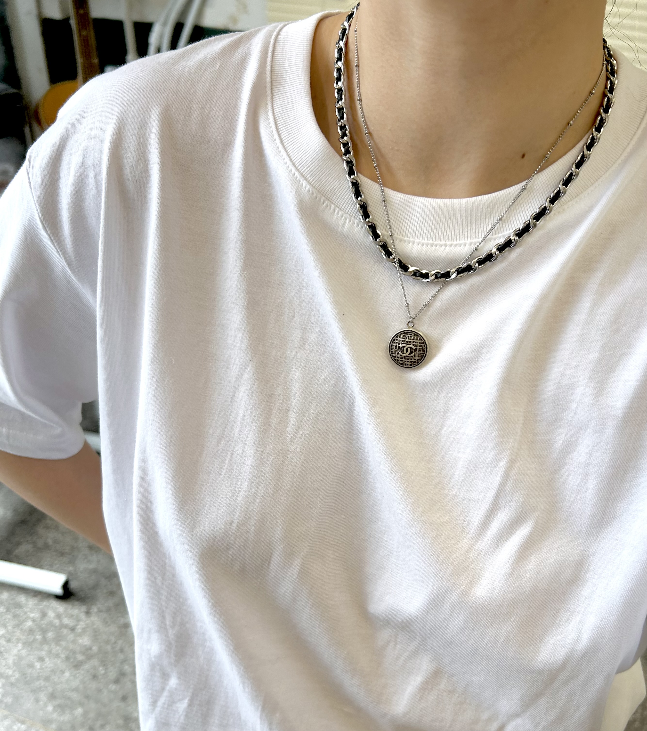 CHANEL button no.126