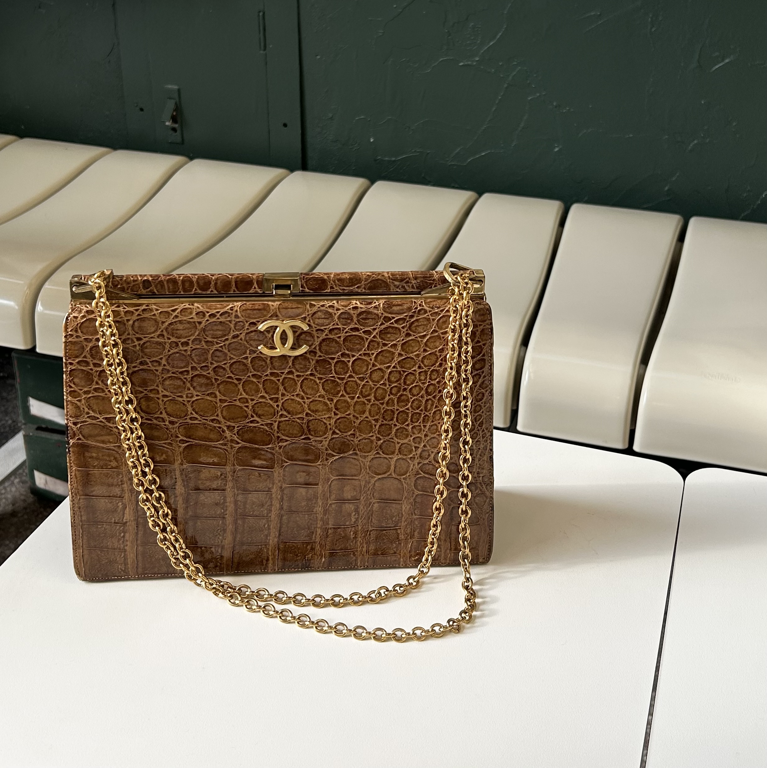 GENUINE vintage crocodile bag X CHANEL hanger CC objet no.40