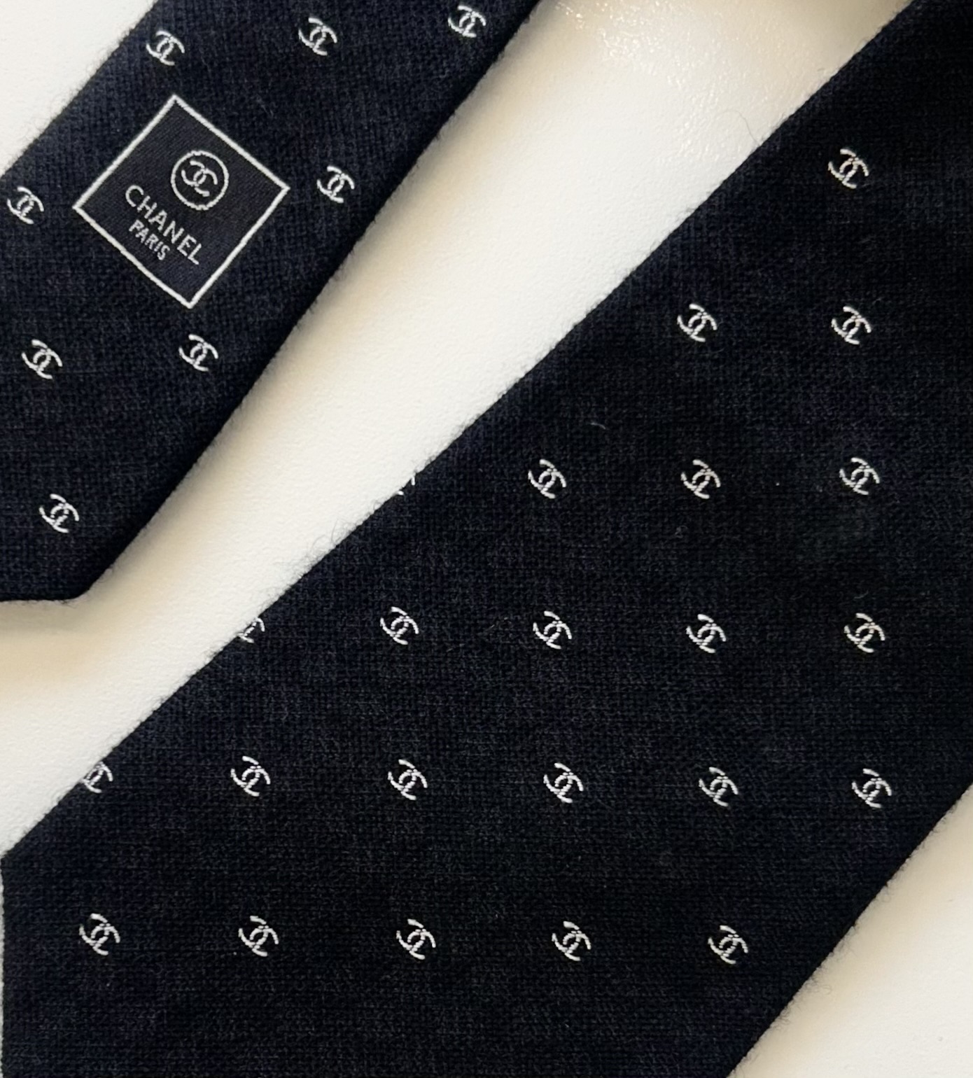 CHANEL silk cashmere cc hair band no.85
