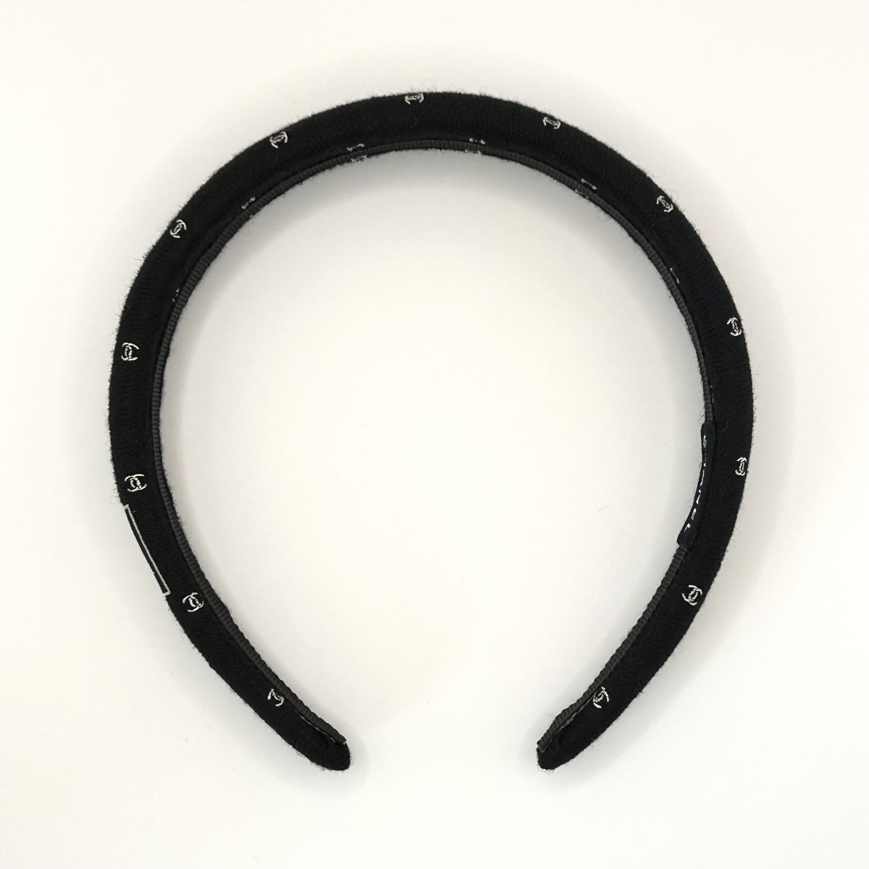 CHANEL silk cashmere cc hair band no.85