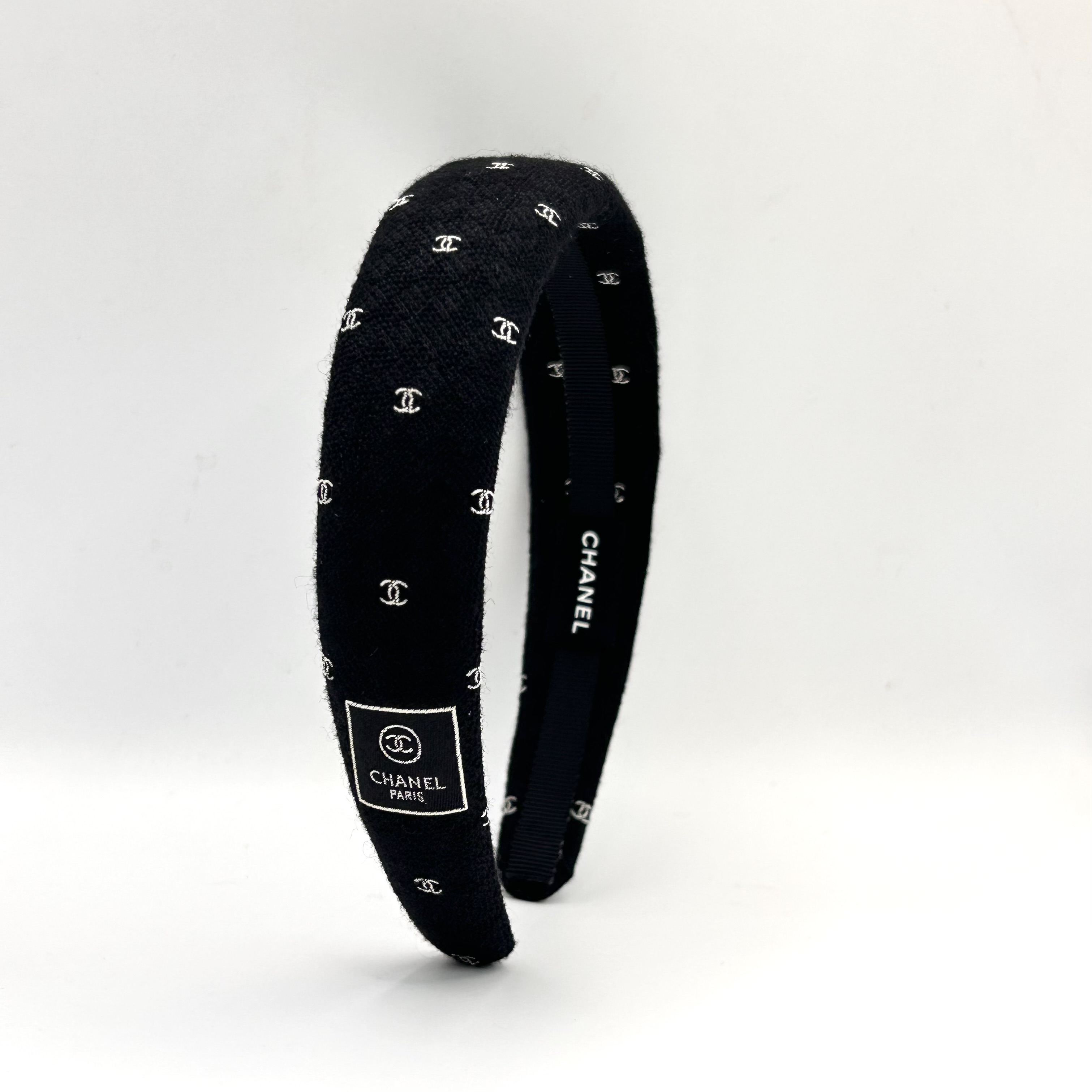 CHANEL silk cashmere cc hair band no.85
