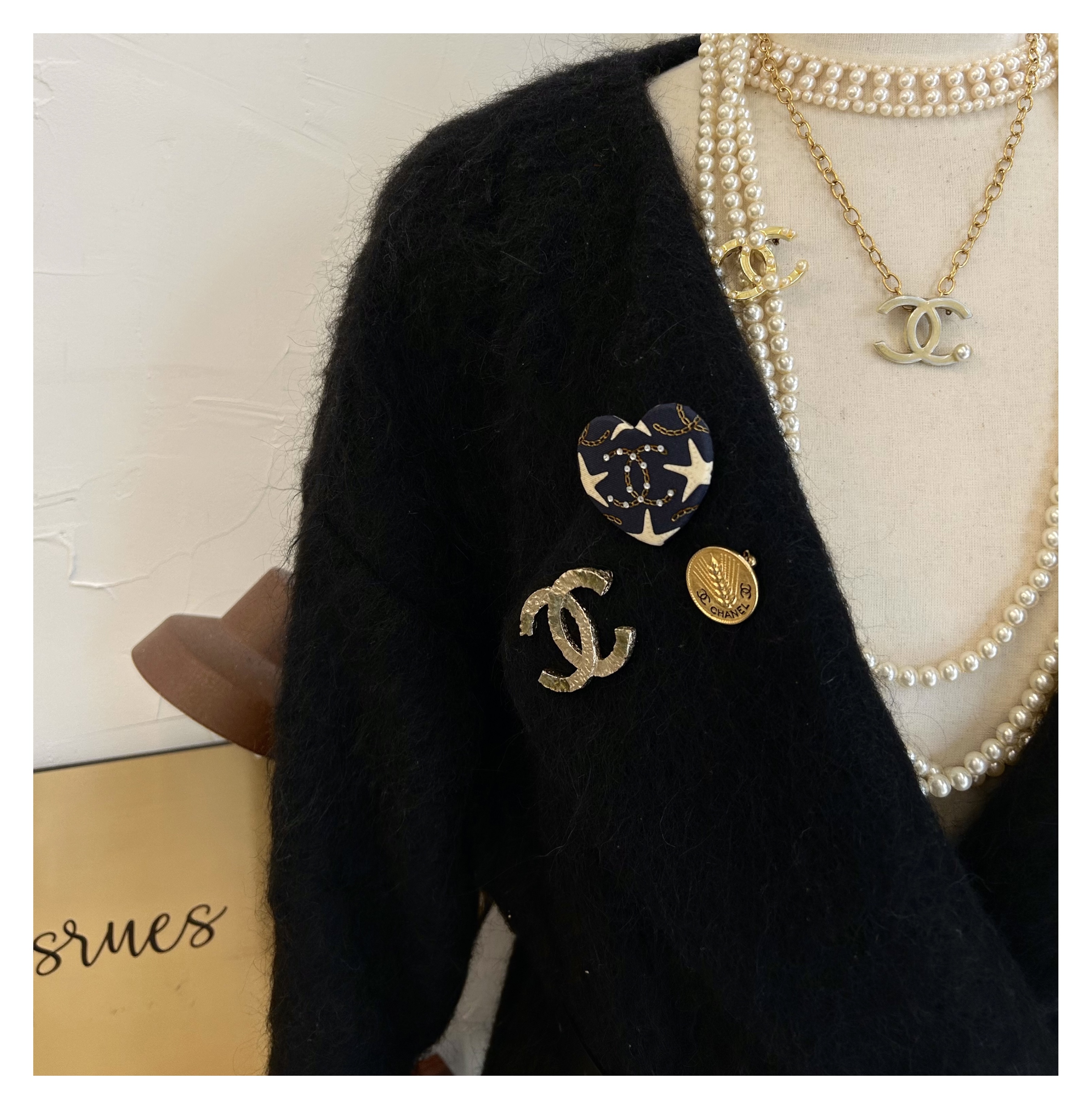 CHANEL navy silk CC heart brooch no.60