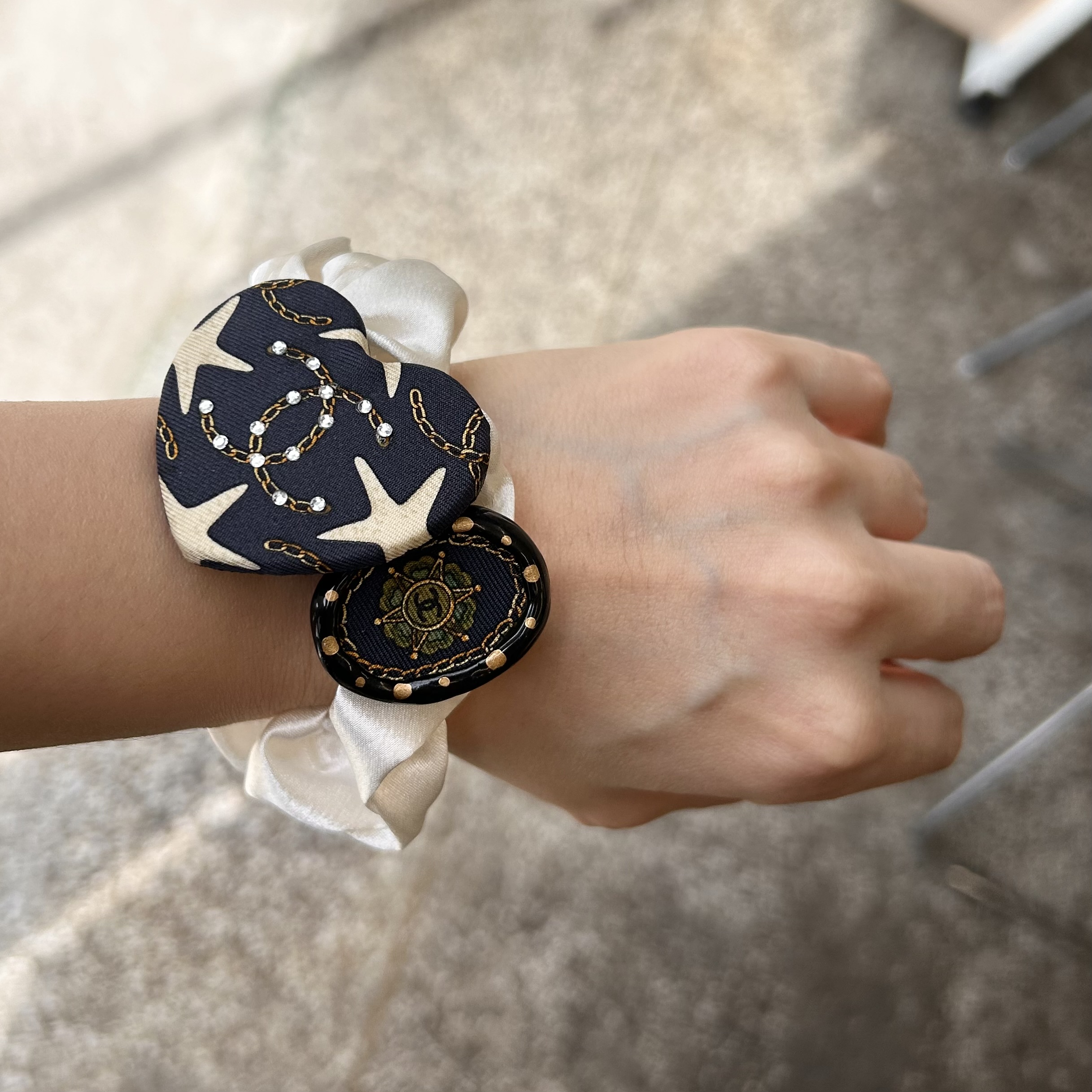 CHANEL navy silk CC heart brooch no.60