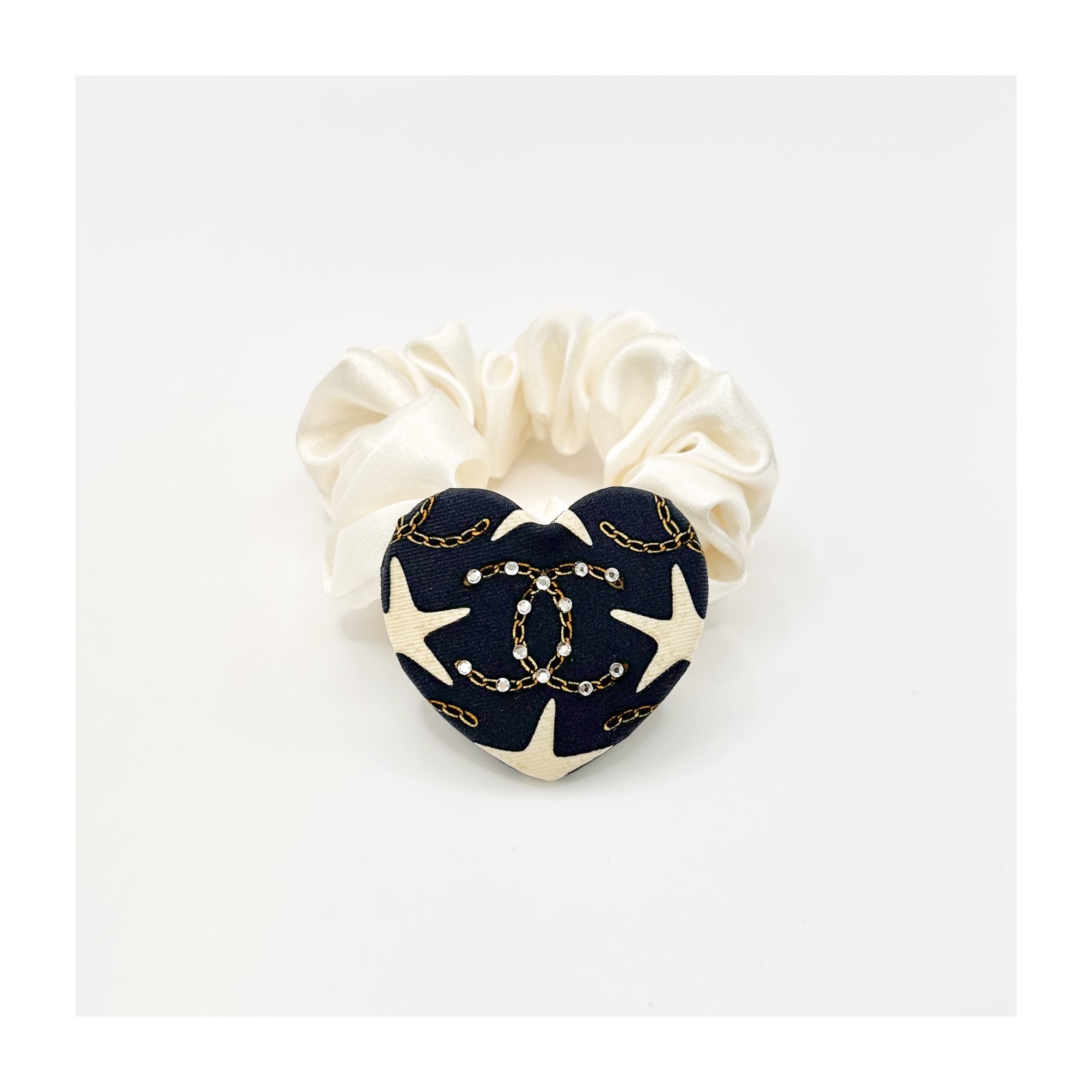 CHANEL navy silk CC heart brooch no.60