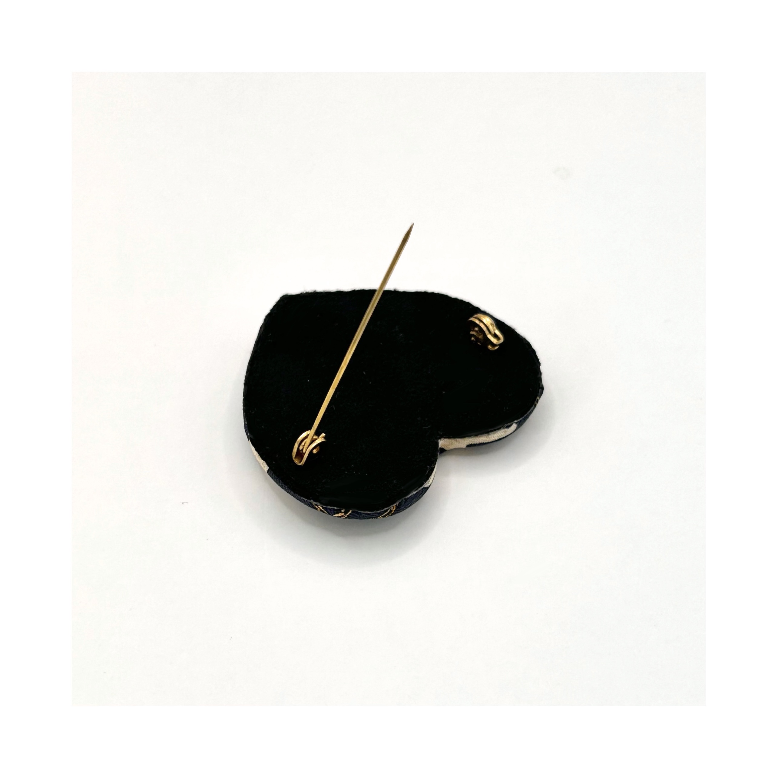 CHANEL navy silk CC heart brooch no.60