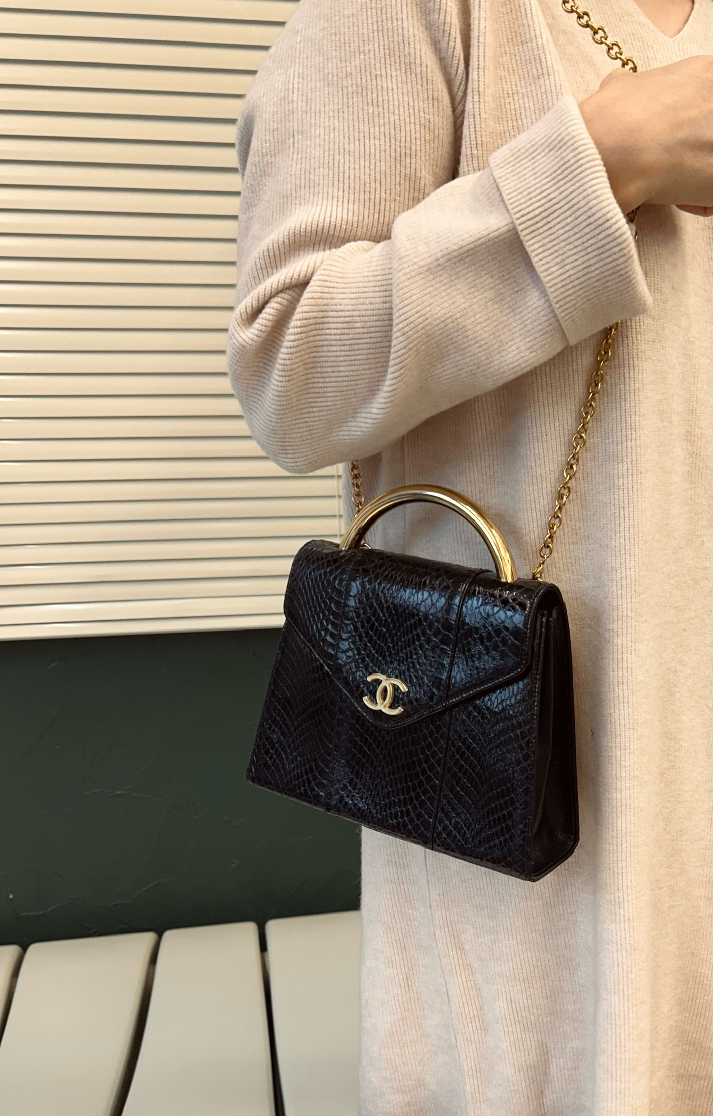 GENUINE vintage snake skin bag X CHANEL hanger CC objet no.44