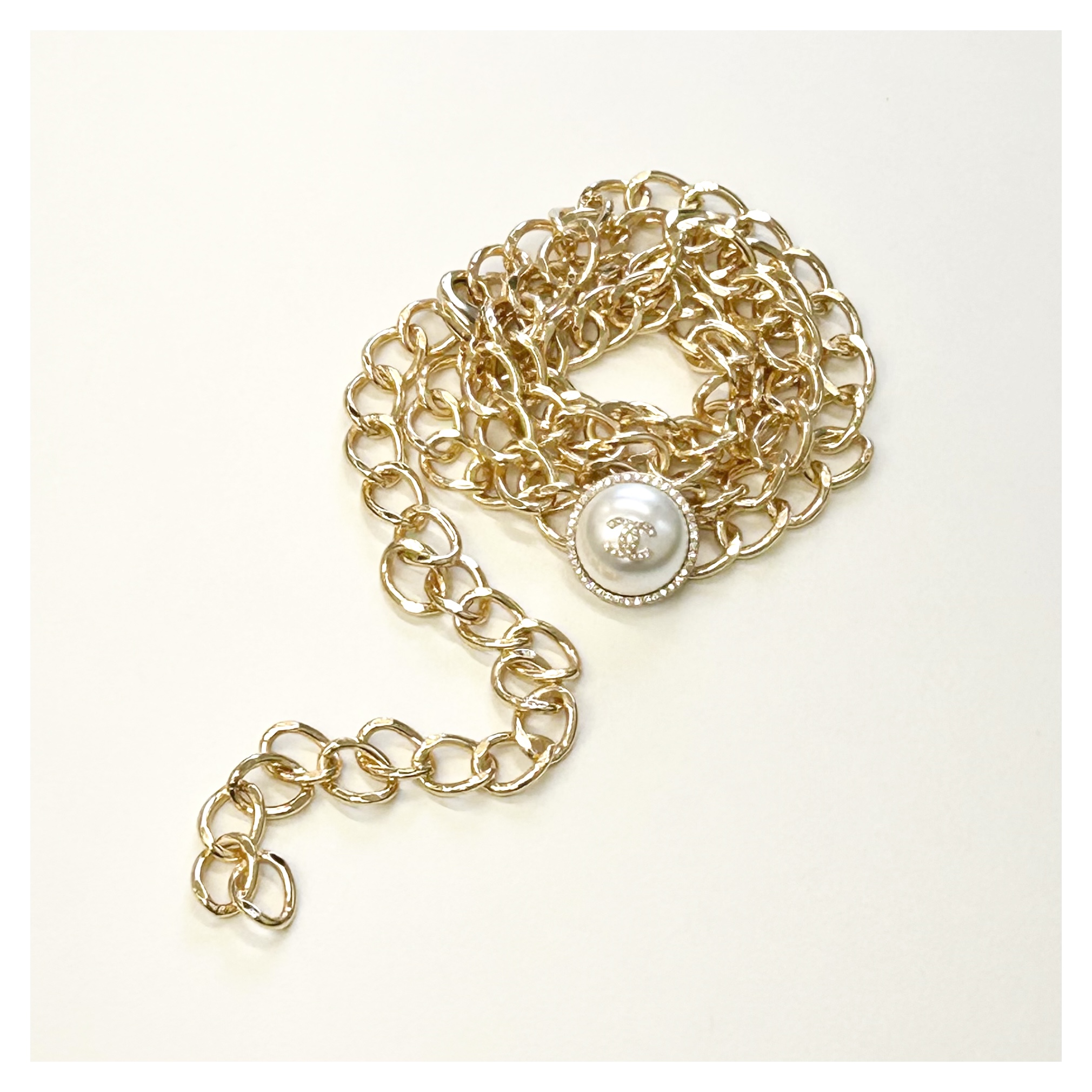 CHANEL holiday pearl CC charm belt
