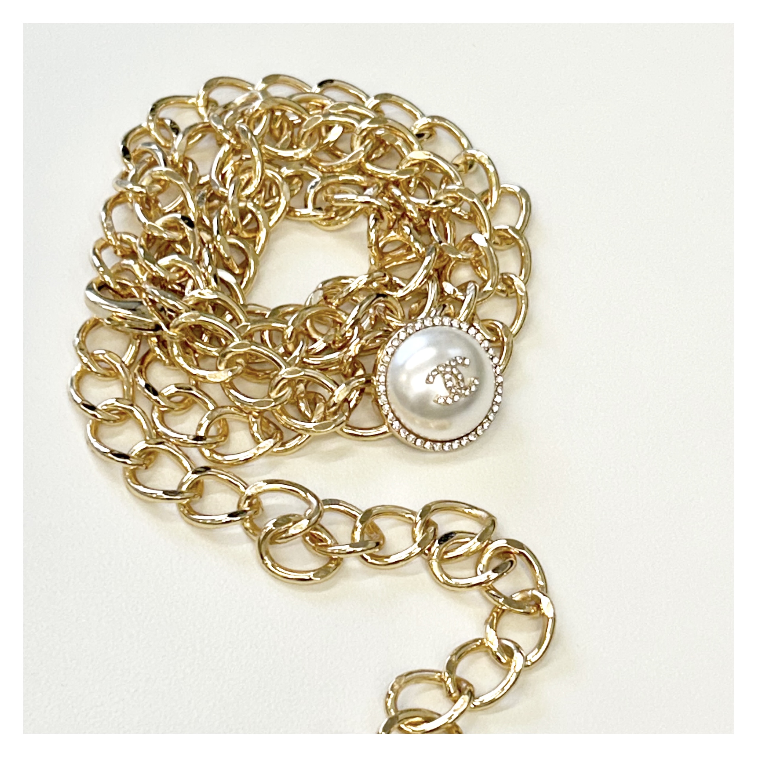 CHANEL holiday pearl CC charm belt