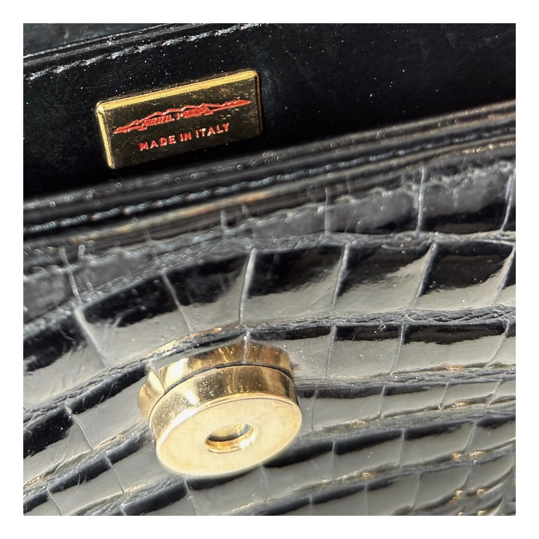 GENUINE vintage crocodile bag X CHANEL hanger CC objet no.45