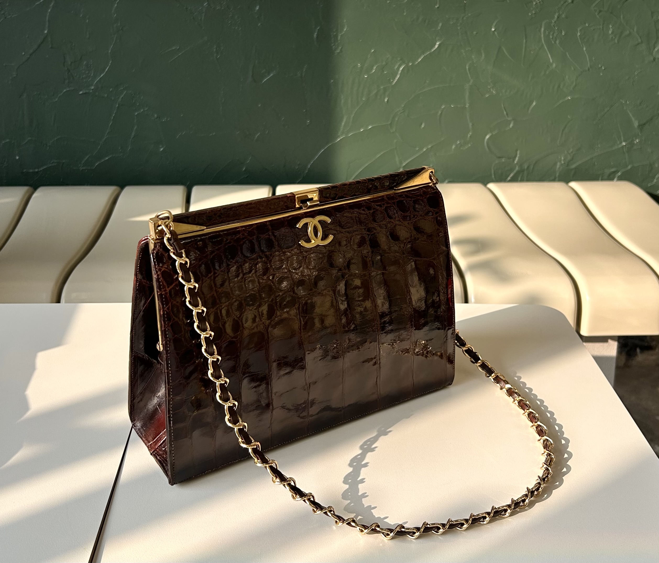 GENUINE vintage crocodile bag X CHANEL hanger CC objet no.46