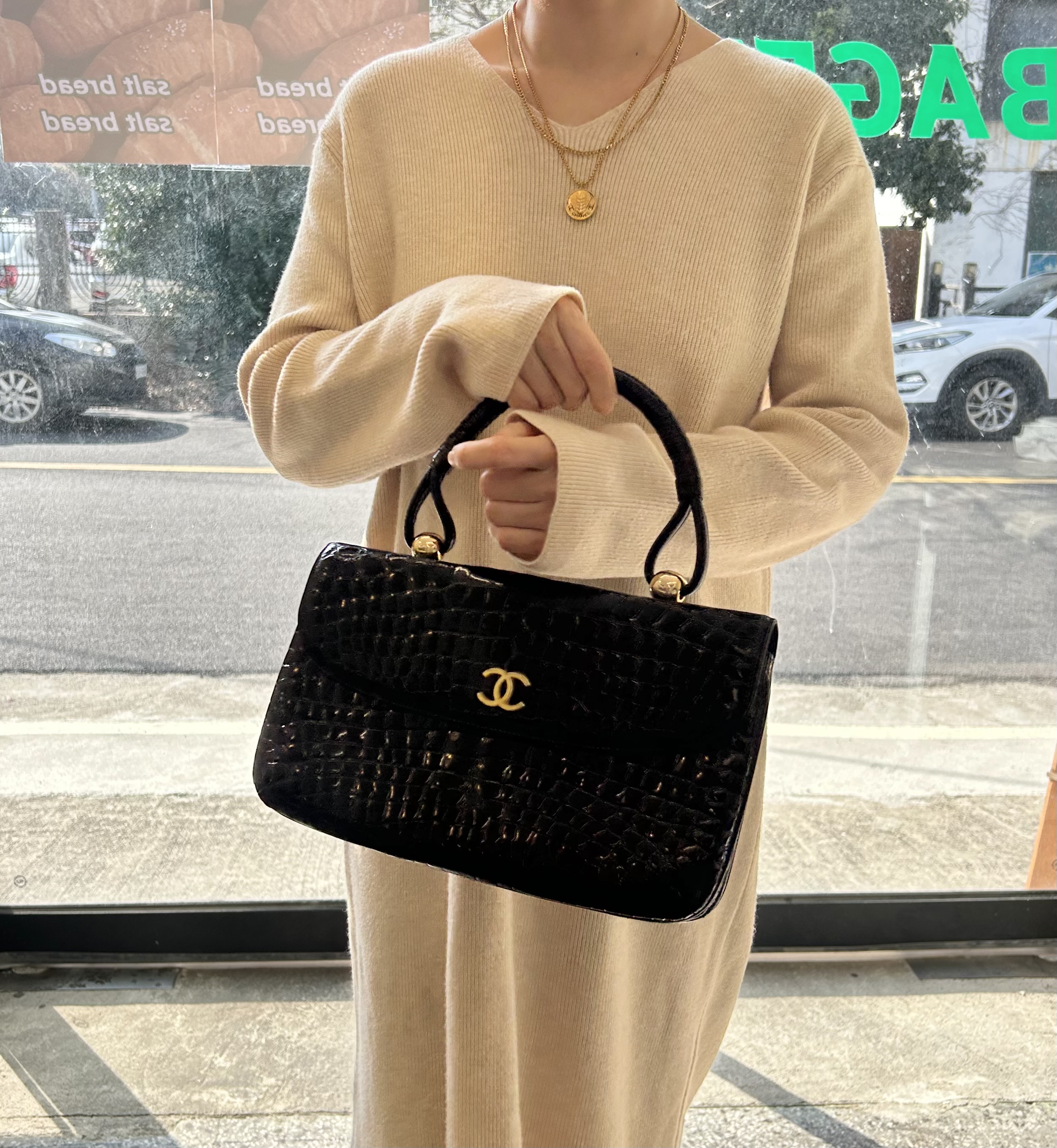 GENUINE vintage crocodile bag X CHANEL hanger CC objet no.47