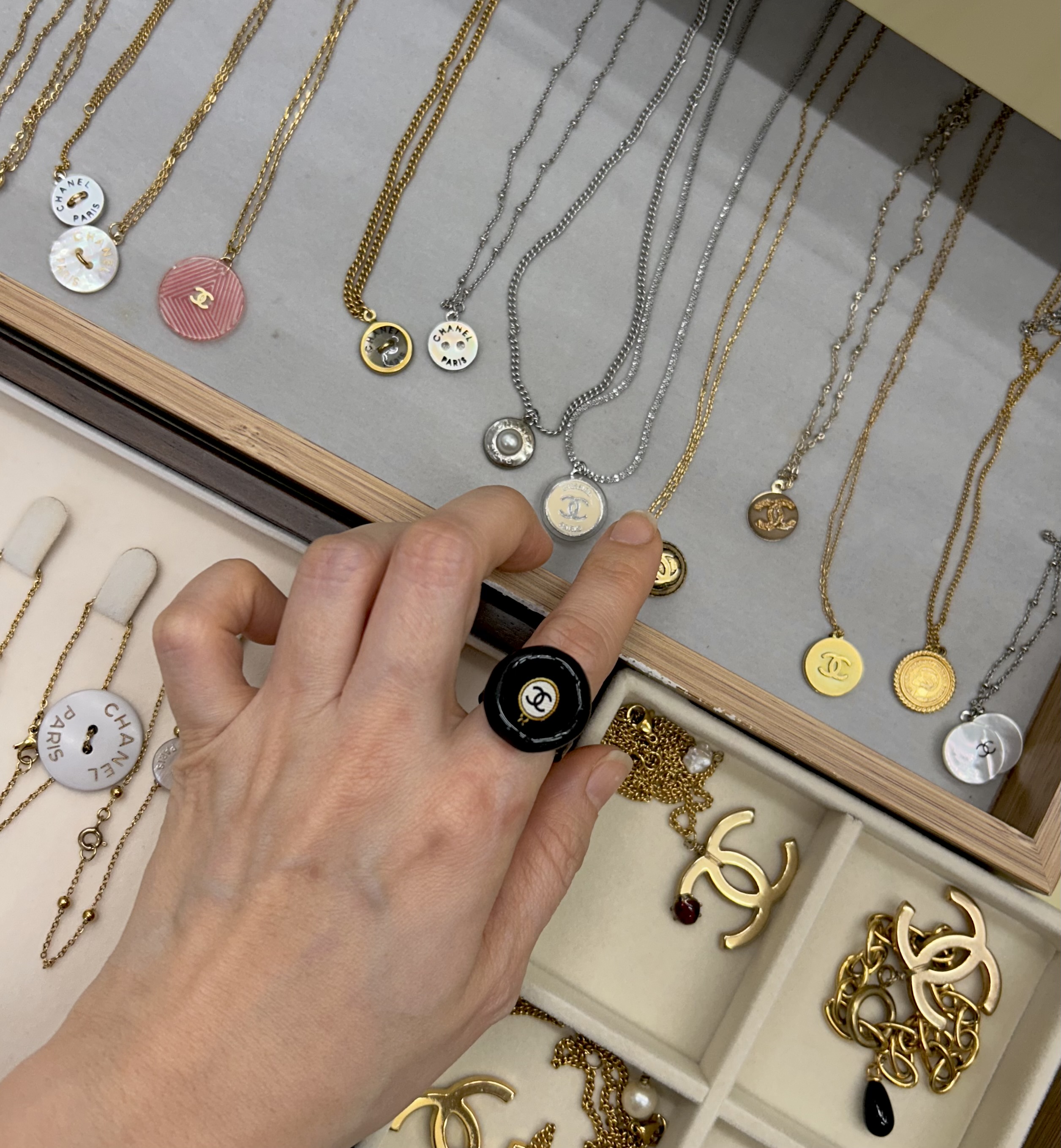 CHANEL black silk CC ring no.10