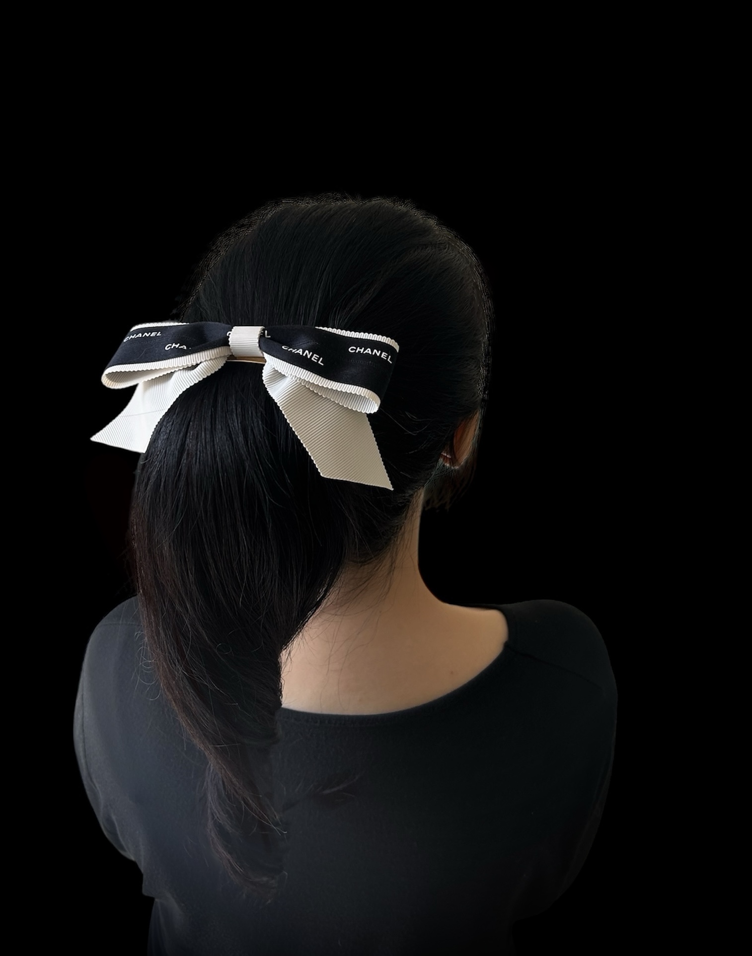 CHANEL cream & black hair barrette no.90
