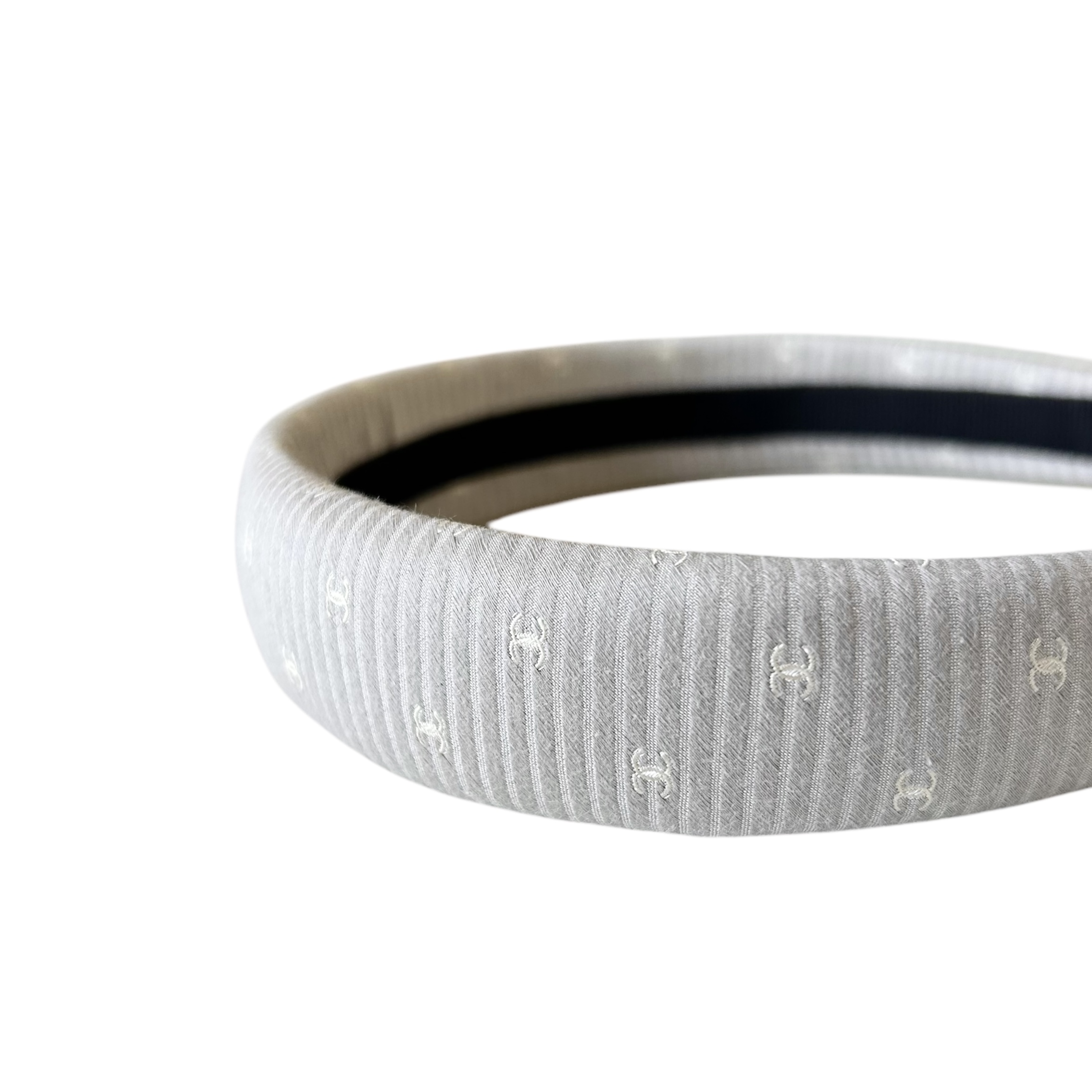 CHANEL classic grey & white cc band