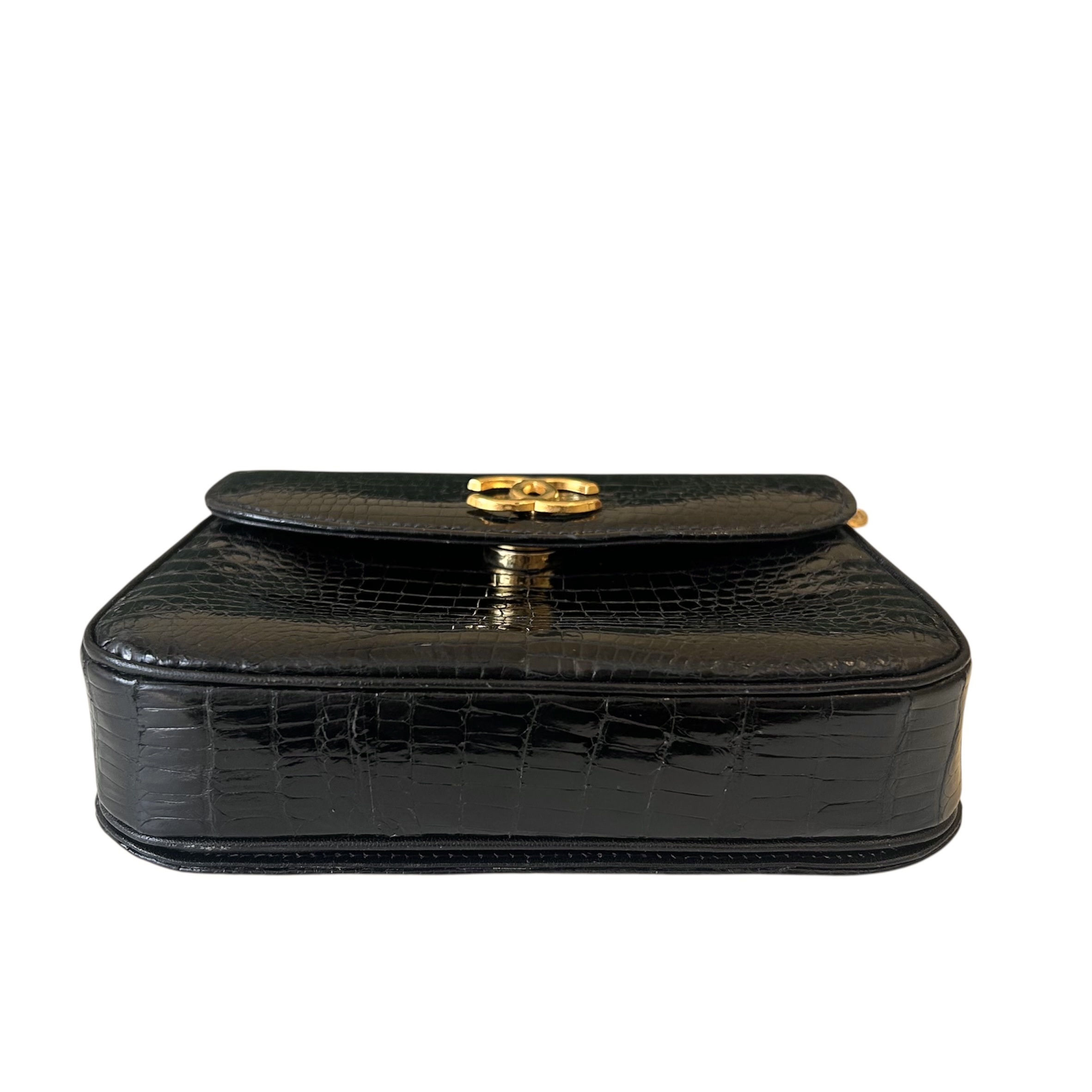 GENUINE vintage crocodile bag X CHANEL hanger CC objet no.49