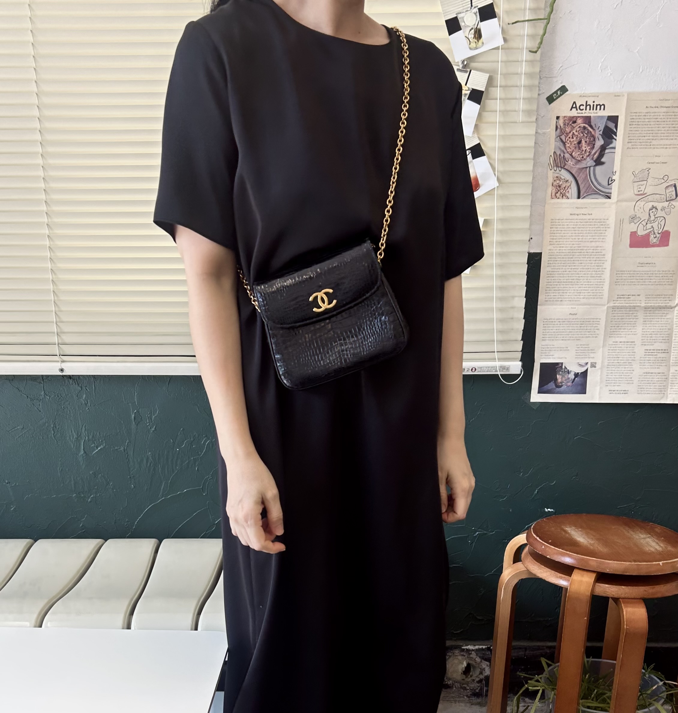 GENUINE vintage crocodile bag X CHANEL hanger CC objet no.49