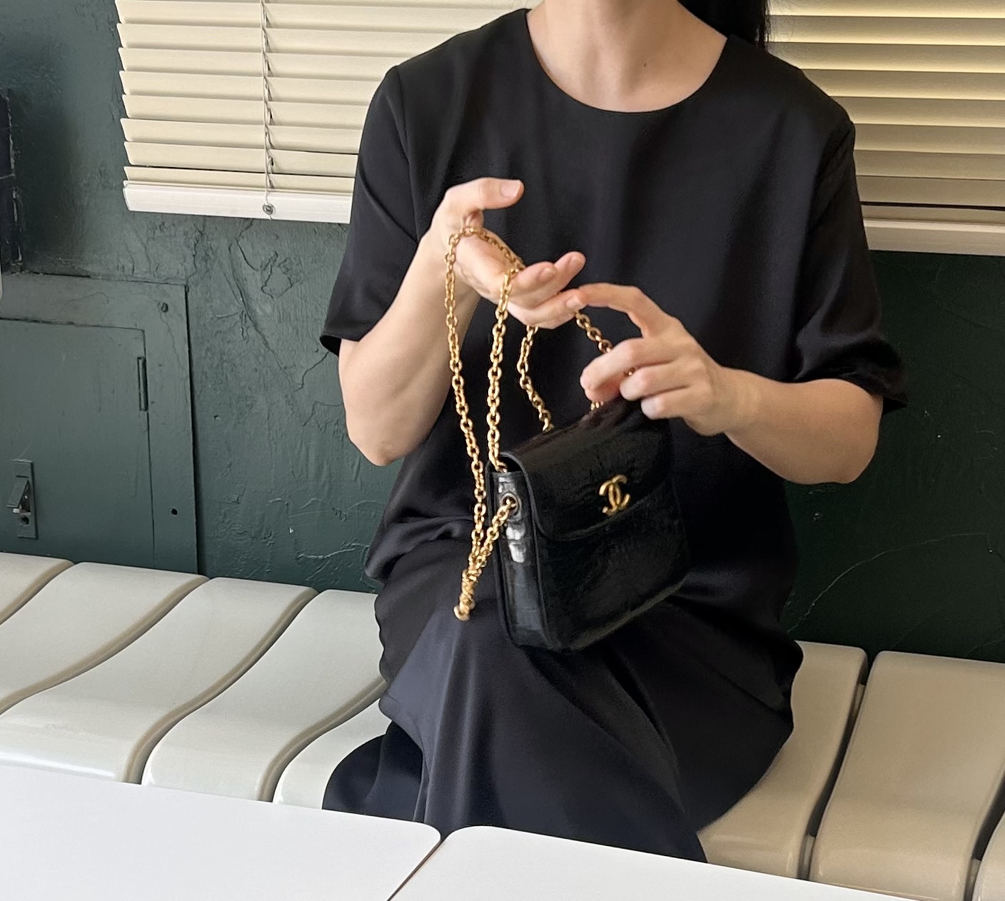 GENUINE vintage crocodile bag X CHANEL hanger CC objet no.49