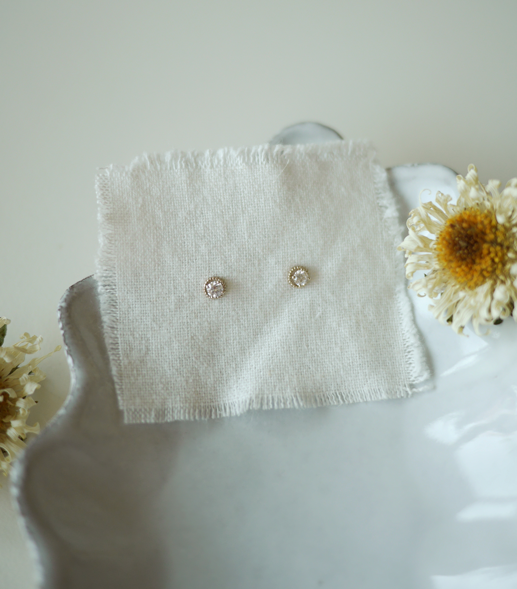 rolet frame diamond earrings