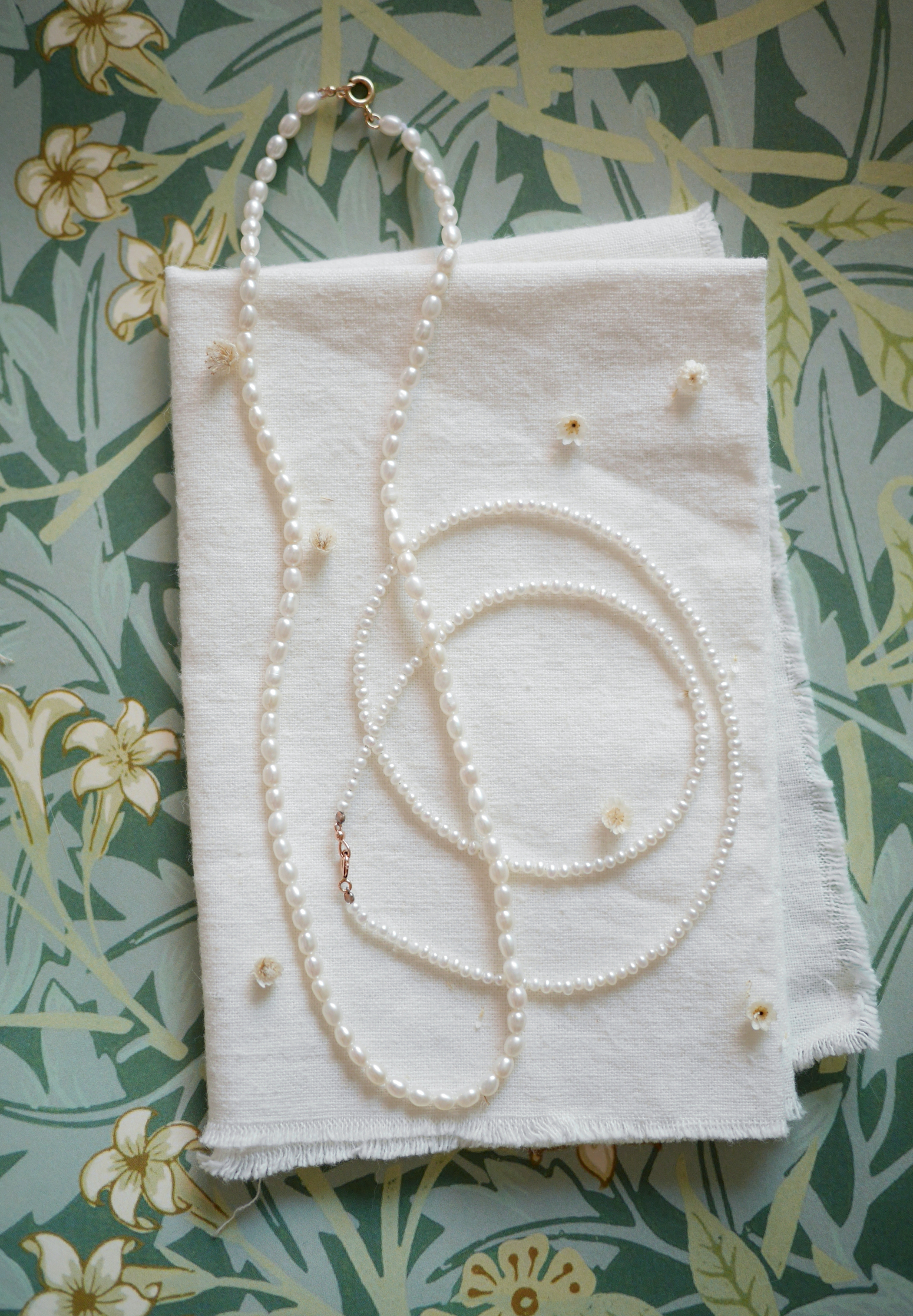 beans pearl necklace