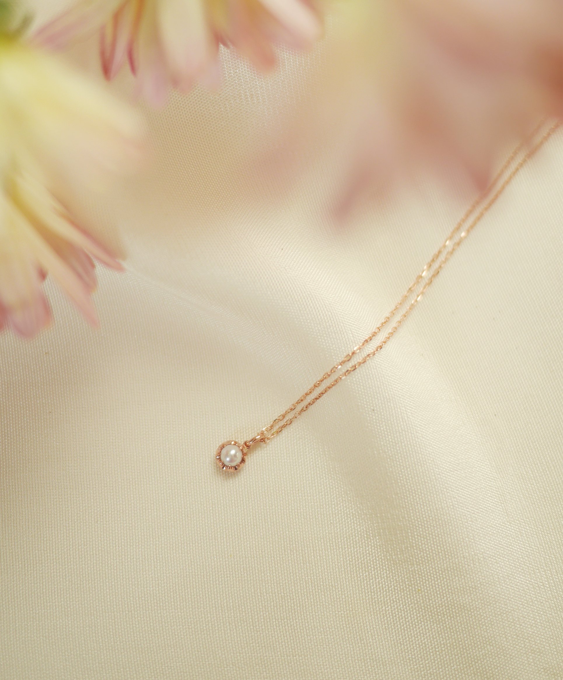 pearl crown necklace