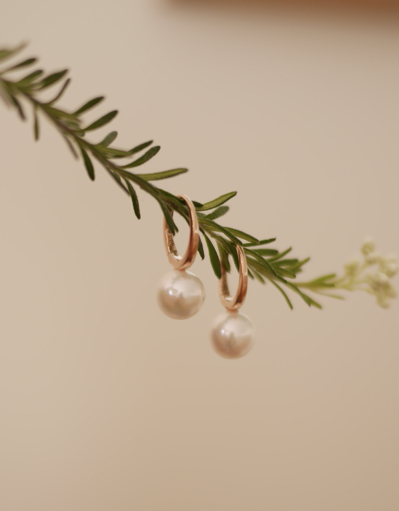 AKOYA pearl with oval earrings