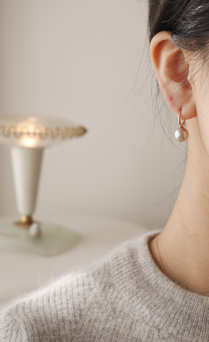 AKOYA pearl with oval earrings