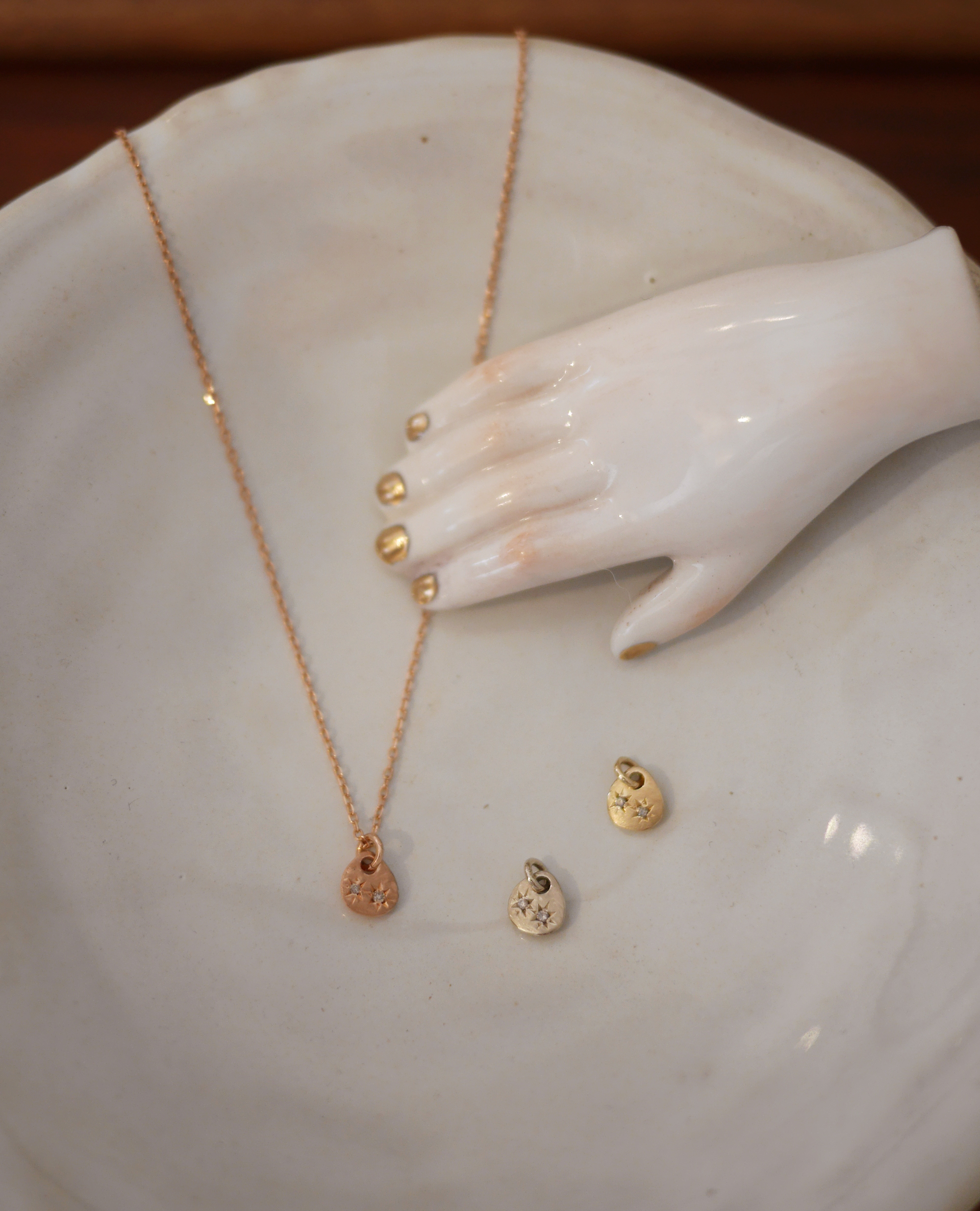 eclat necklace