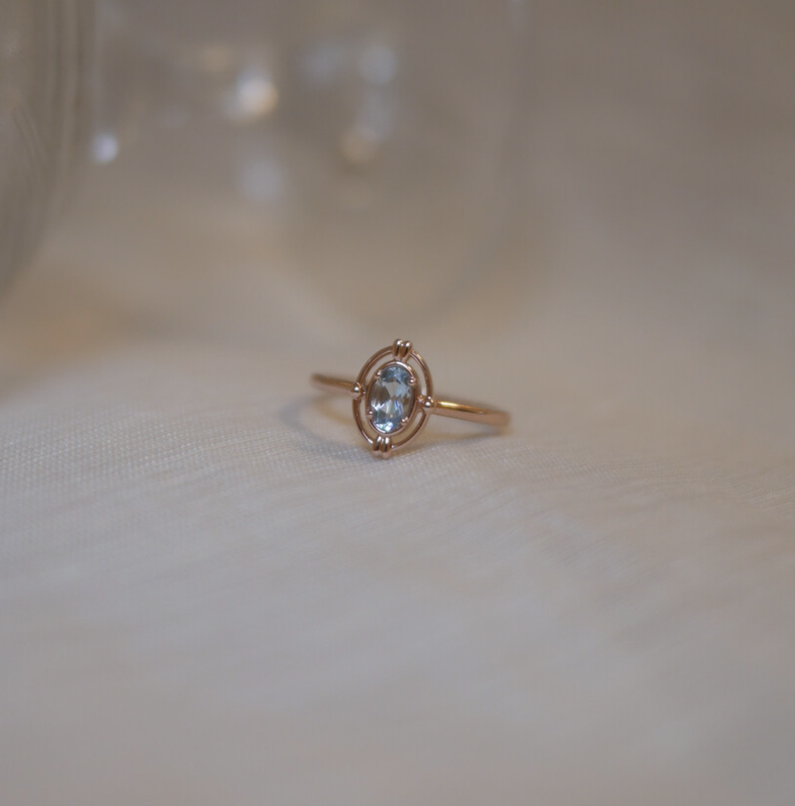 ⟡