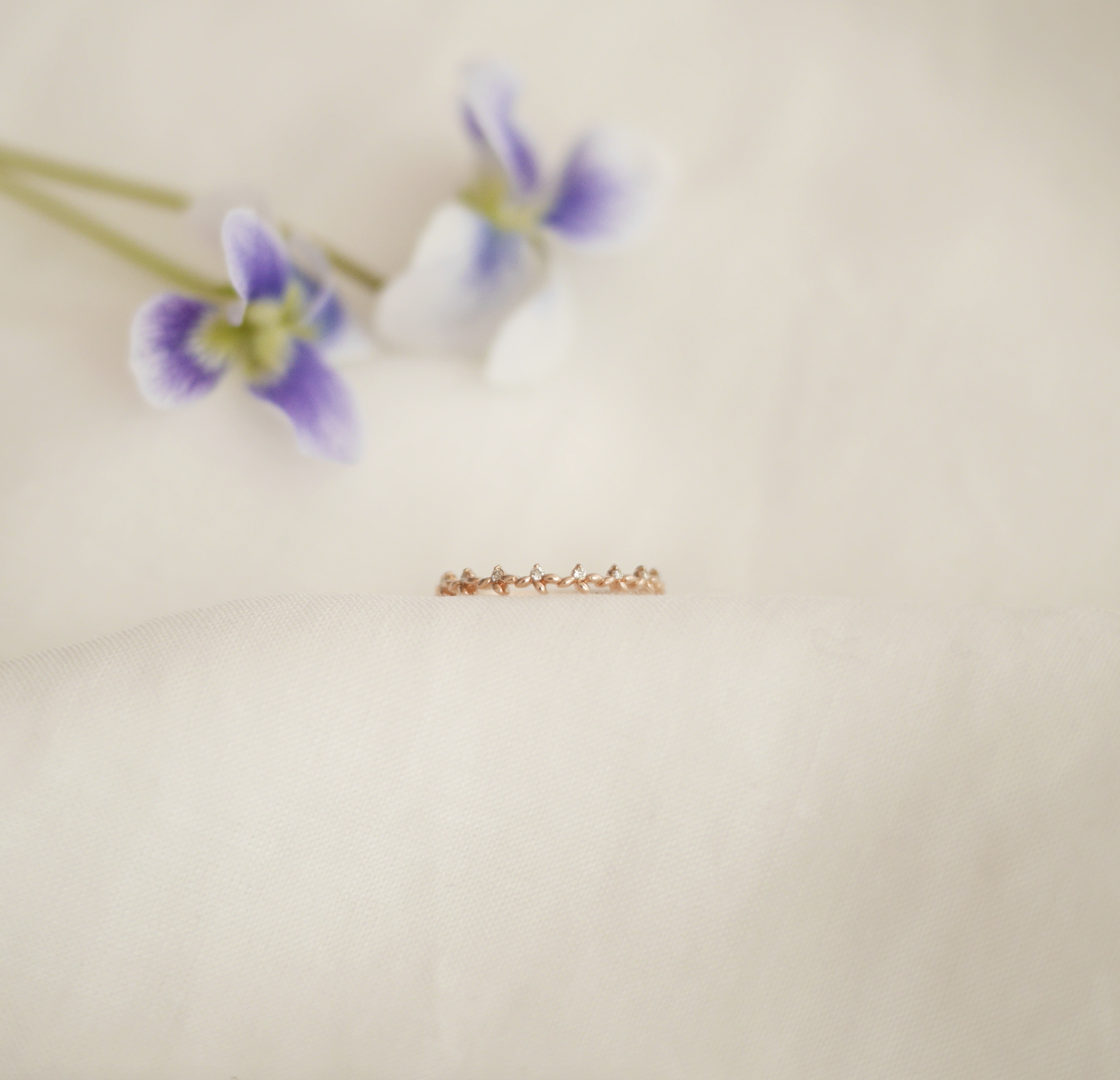 spring leaves ring