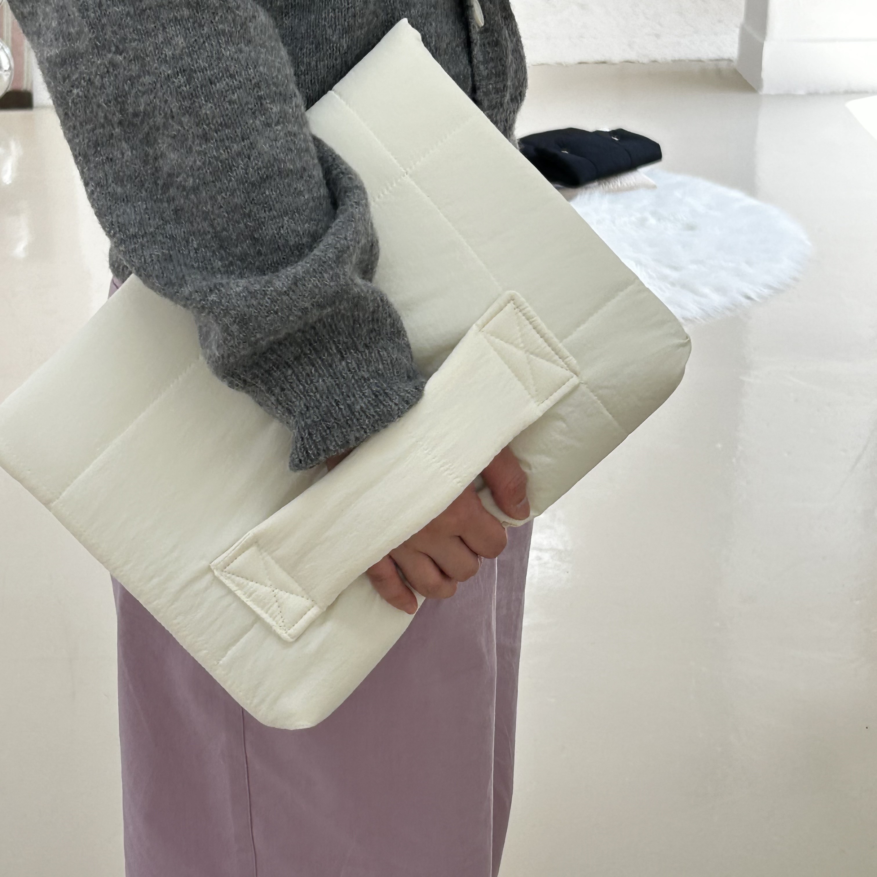 [공식몰 한정] 노트북 파우치 _ 마쉬멜로우 크림 (13인치)