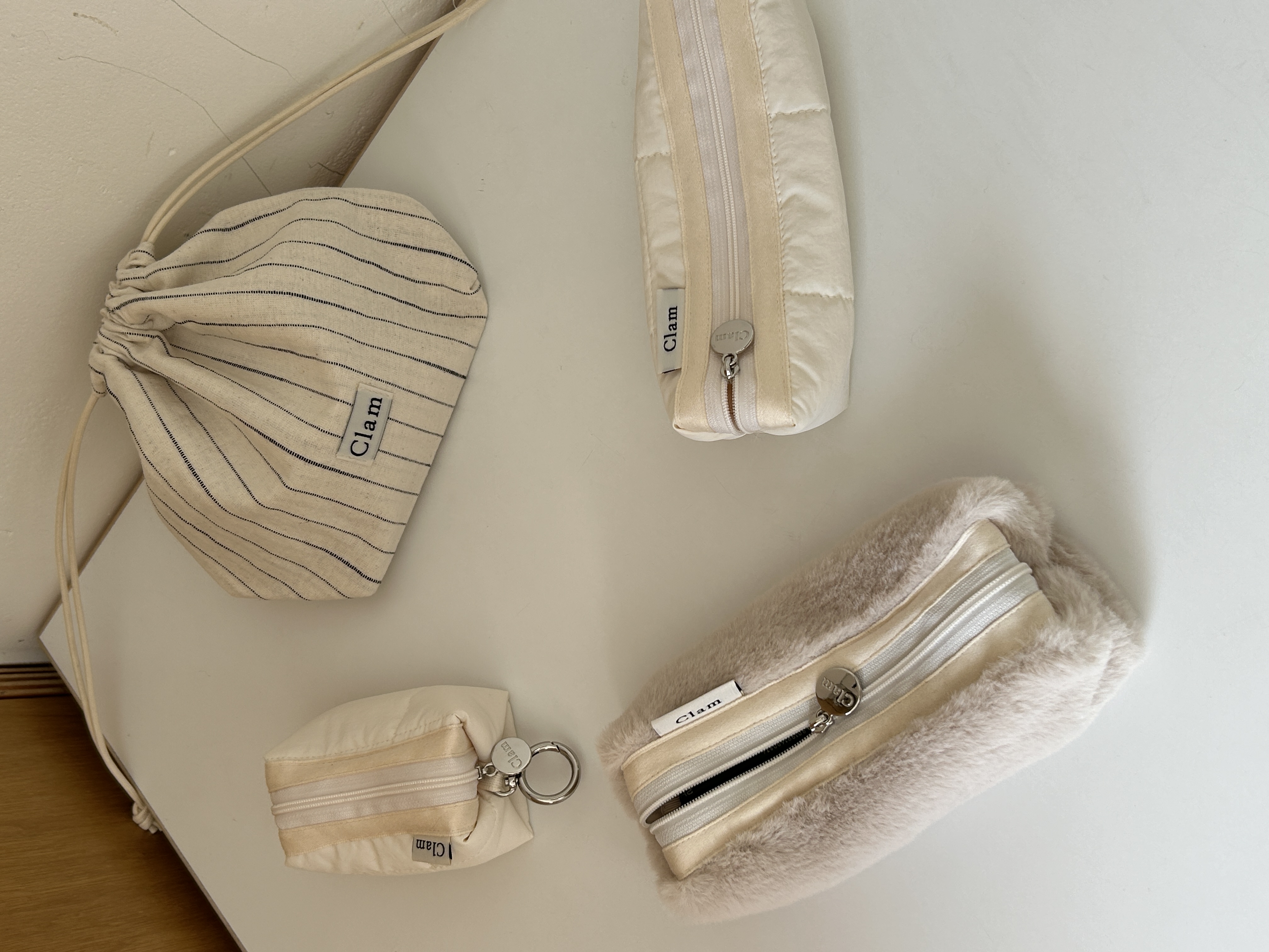 스트링 파우치 _ 내추럴 스트라이프