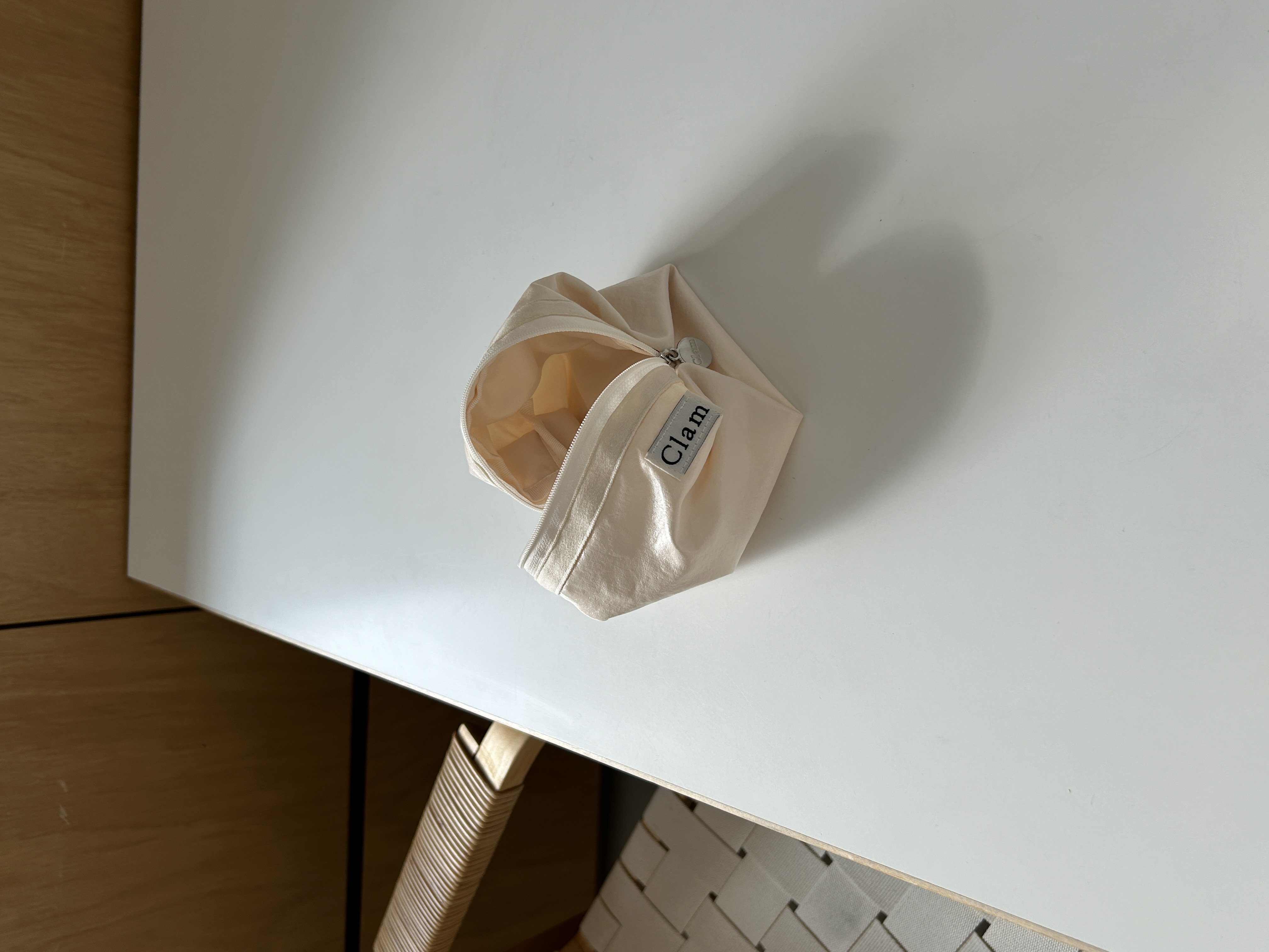 라운드 파우치 _ 글로우