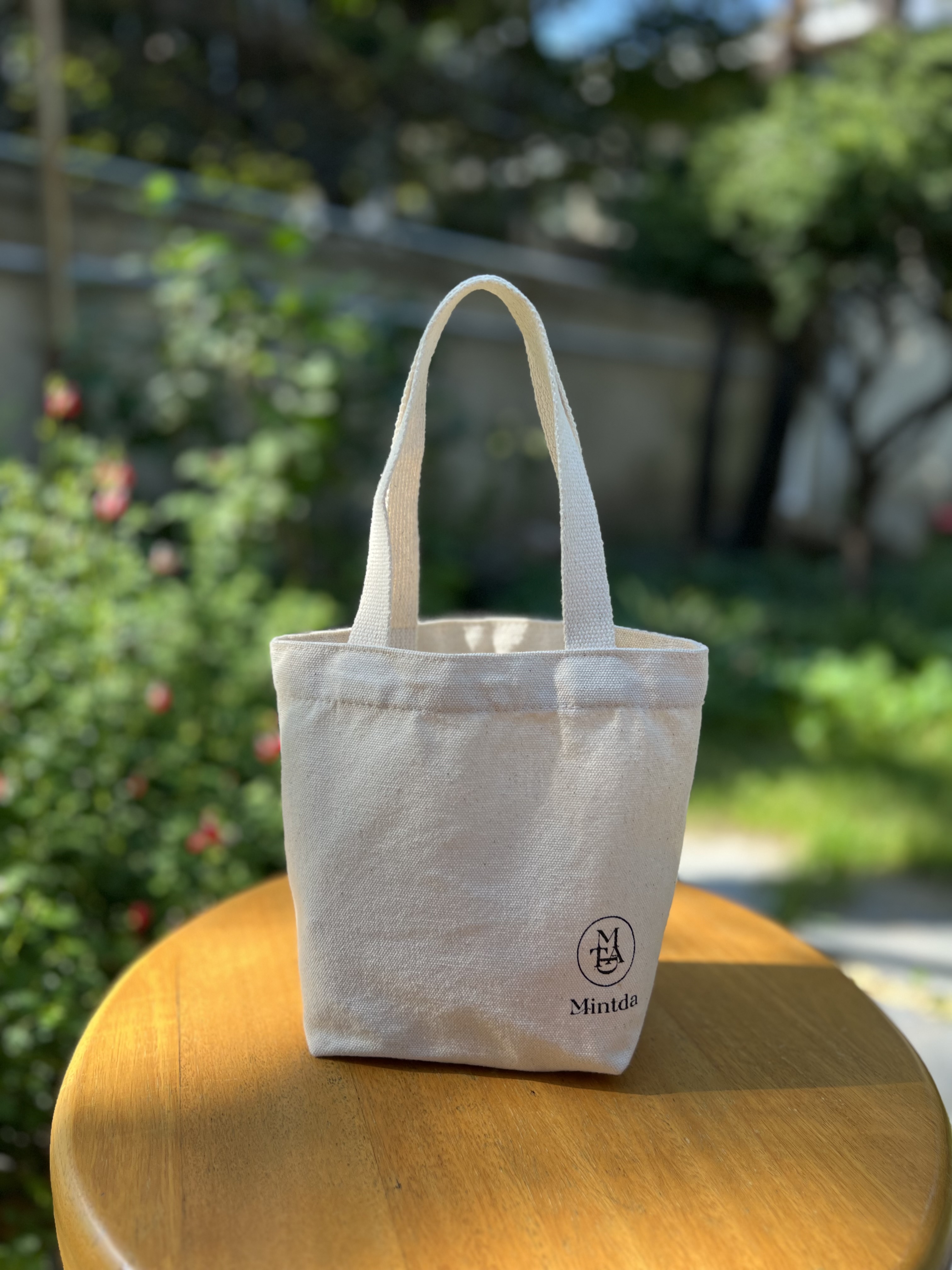 민트다 캔버스 토트백 Mintda Canvas Tote Bag
