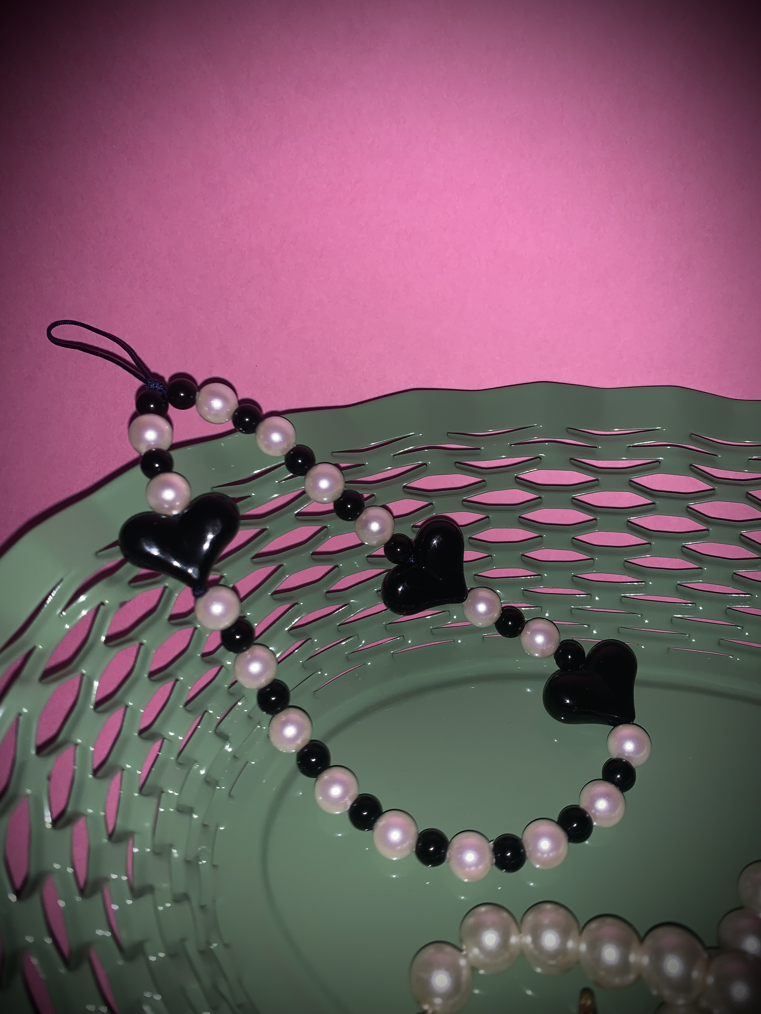 black heart strap
