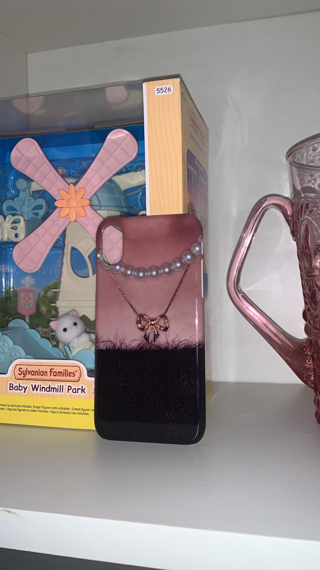 Her necklace case