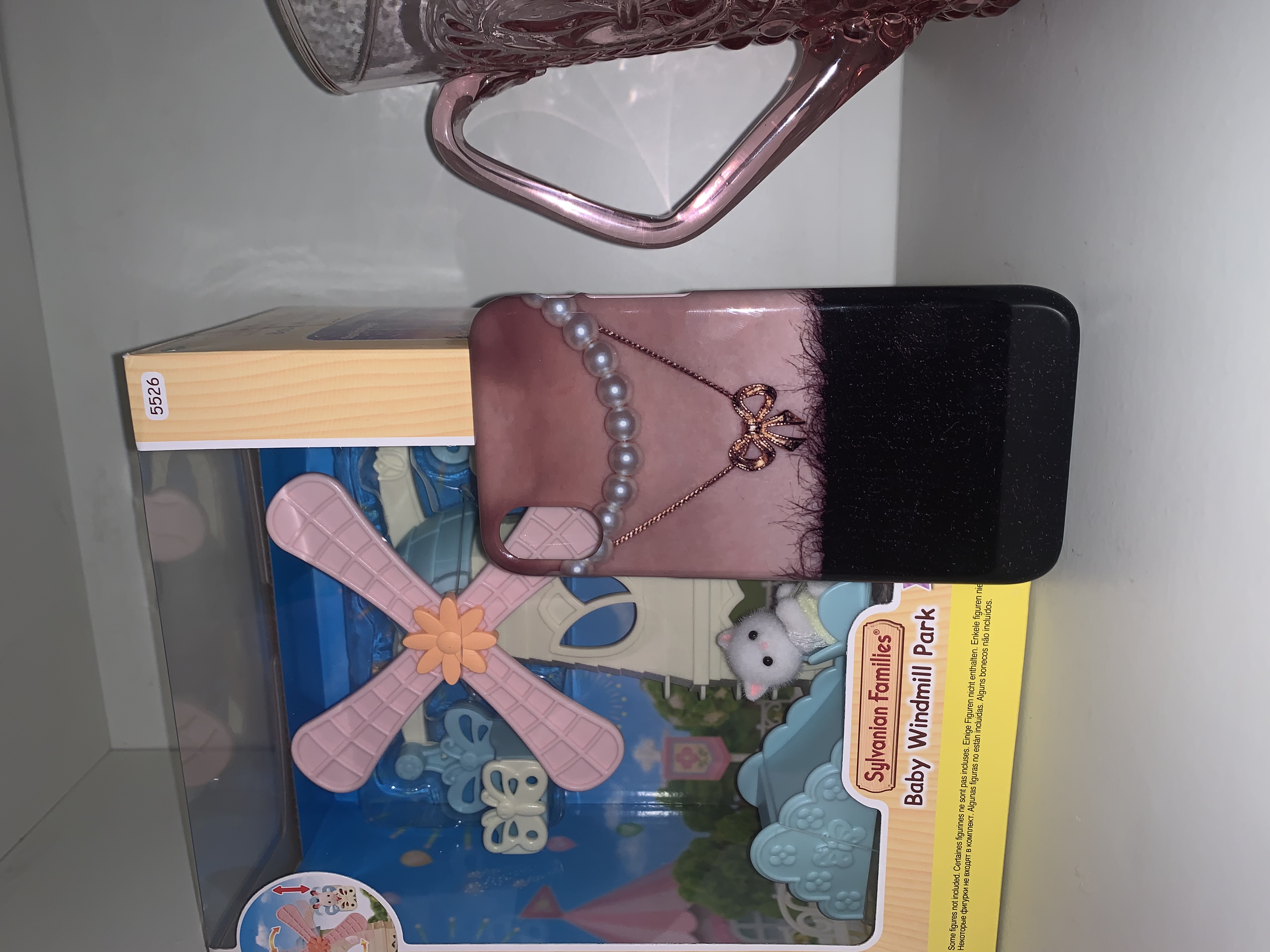 Her necklace case