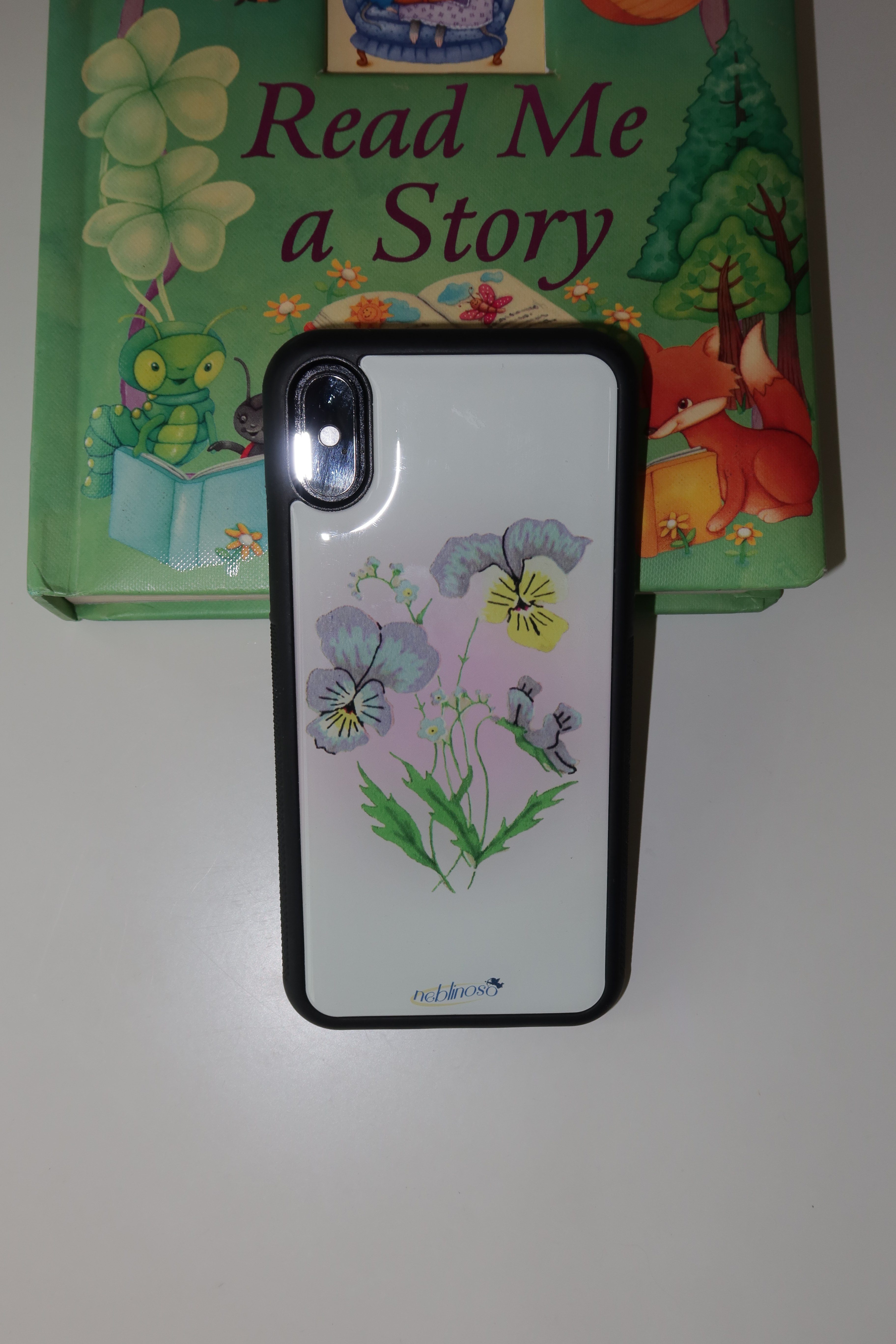 Pansy epoxy case