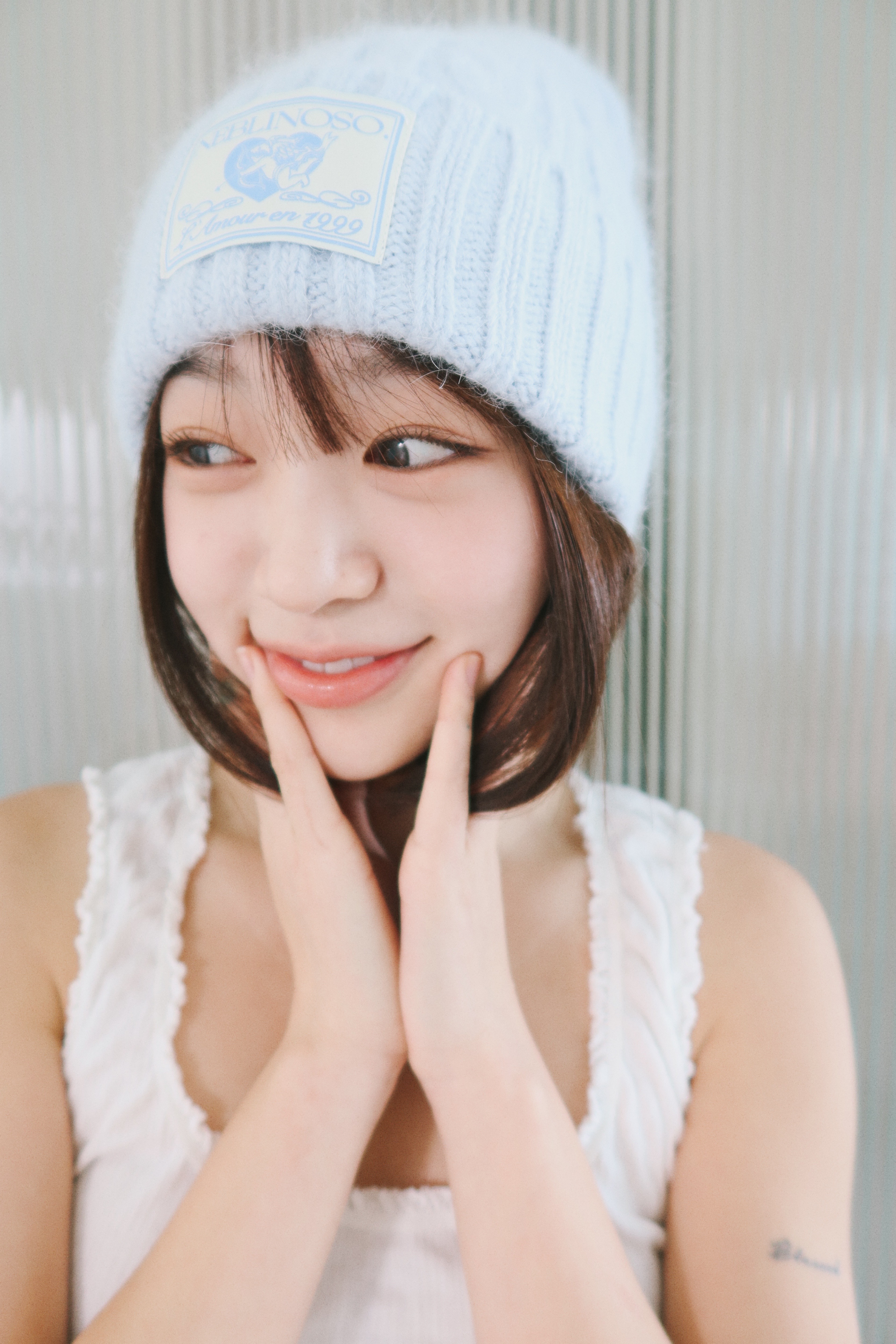 Angel twist angora beanie [sora]