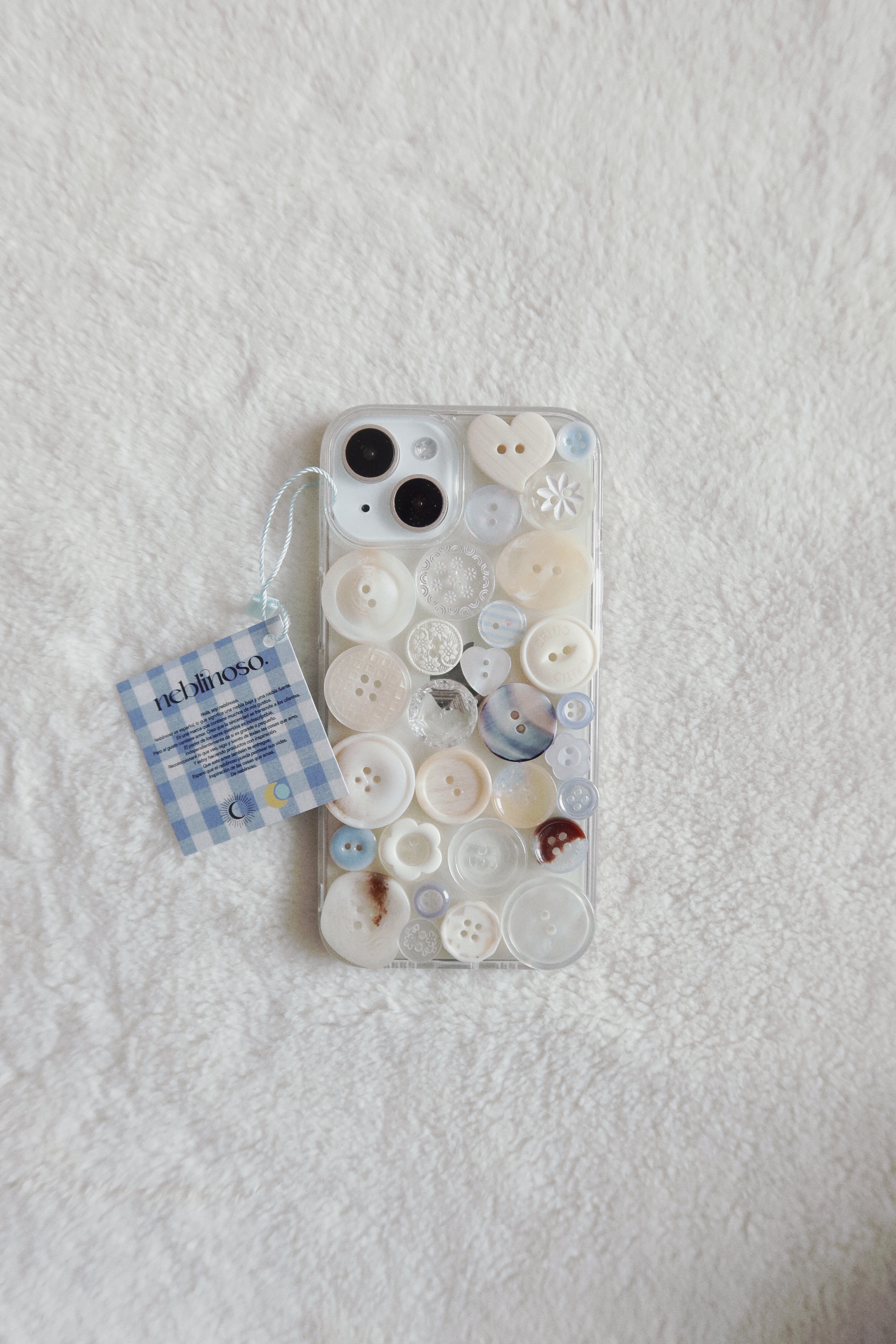 Only my snowy Button case