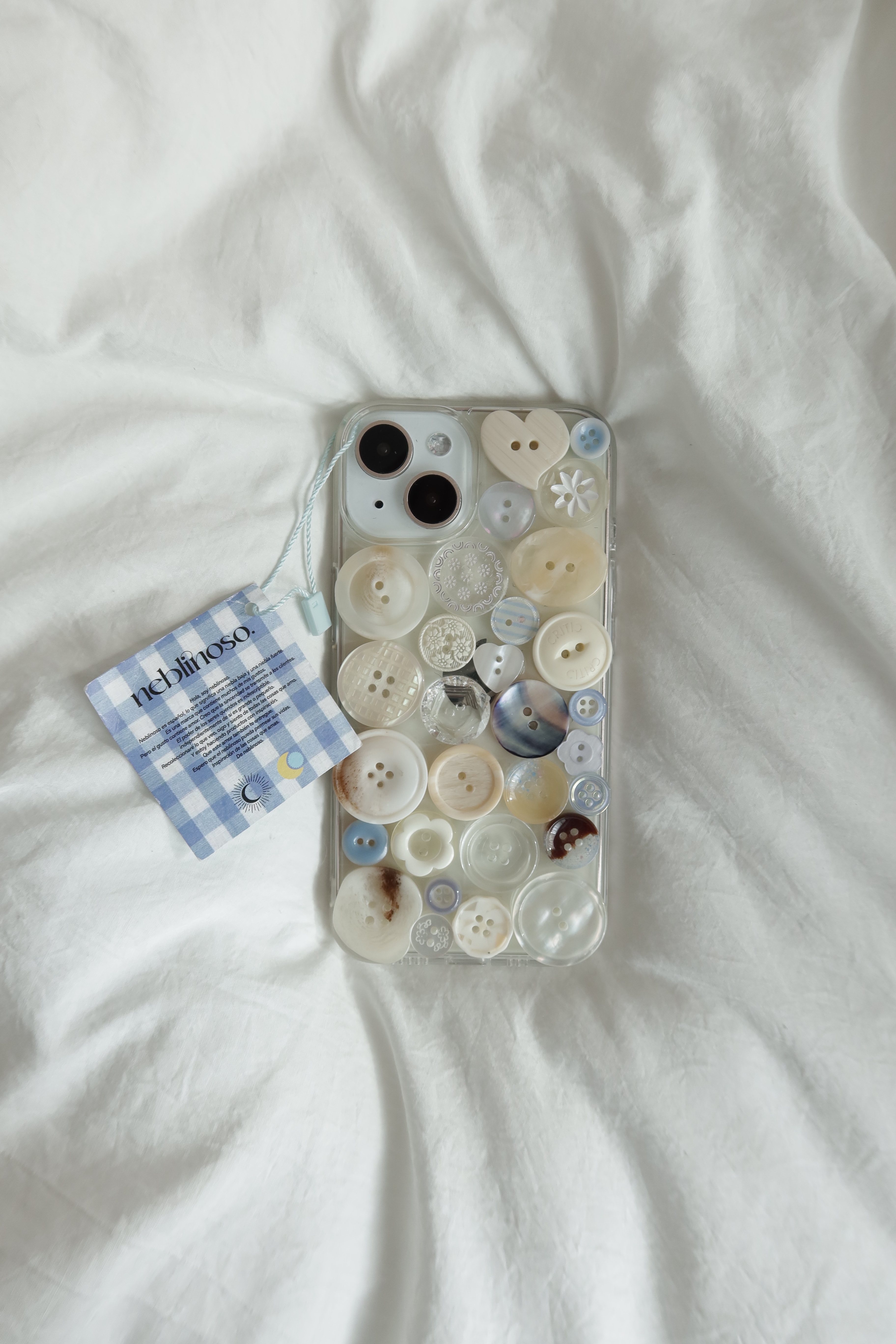 Only my snowy Button case