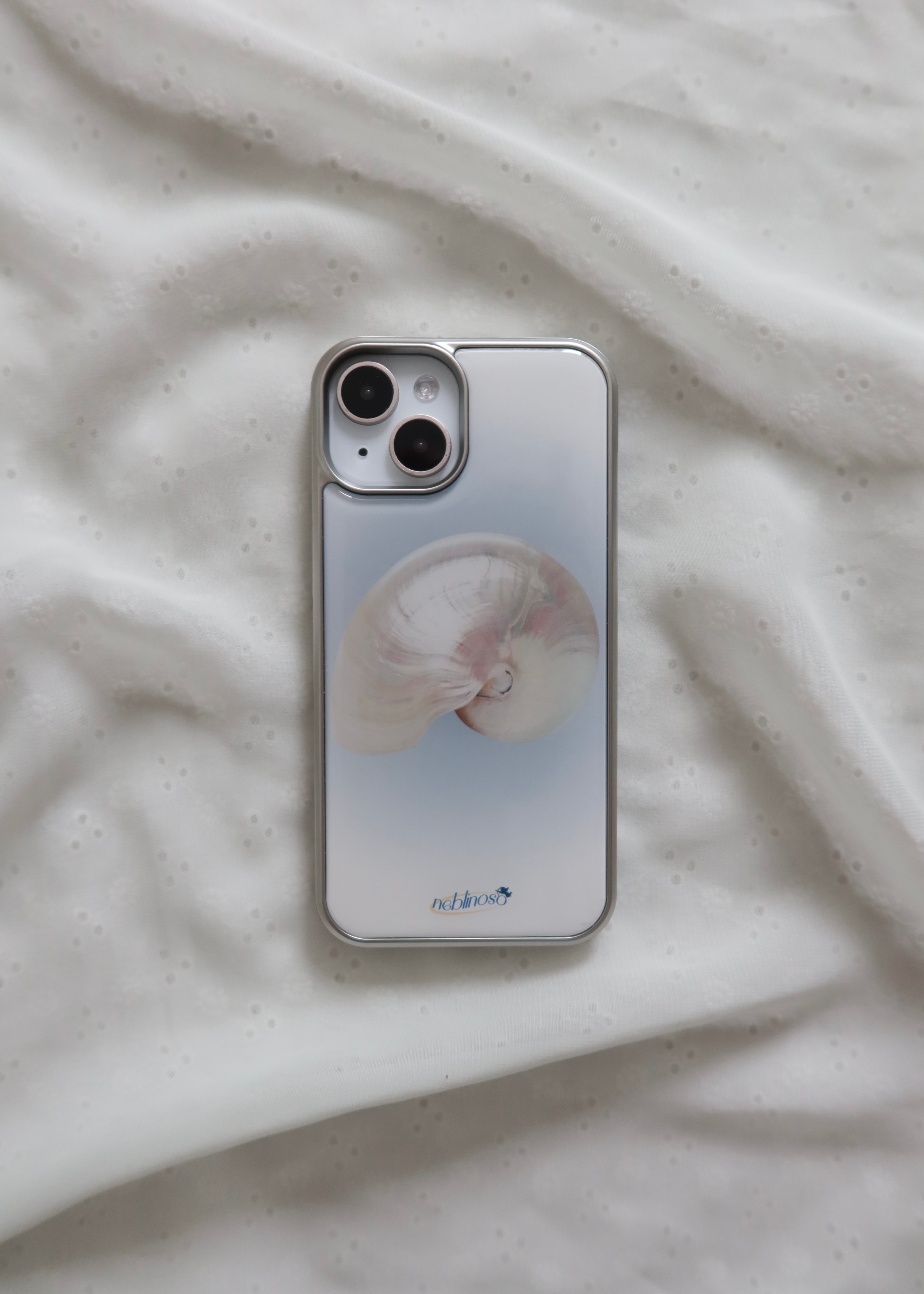 white shell silver epoxy case