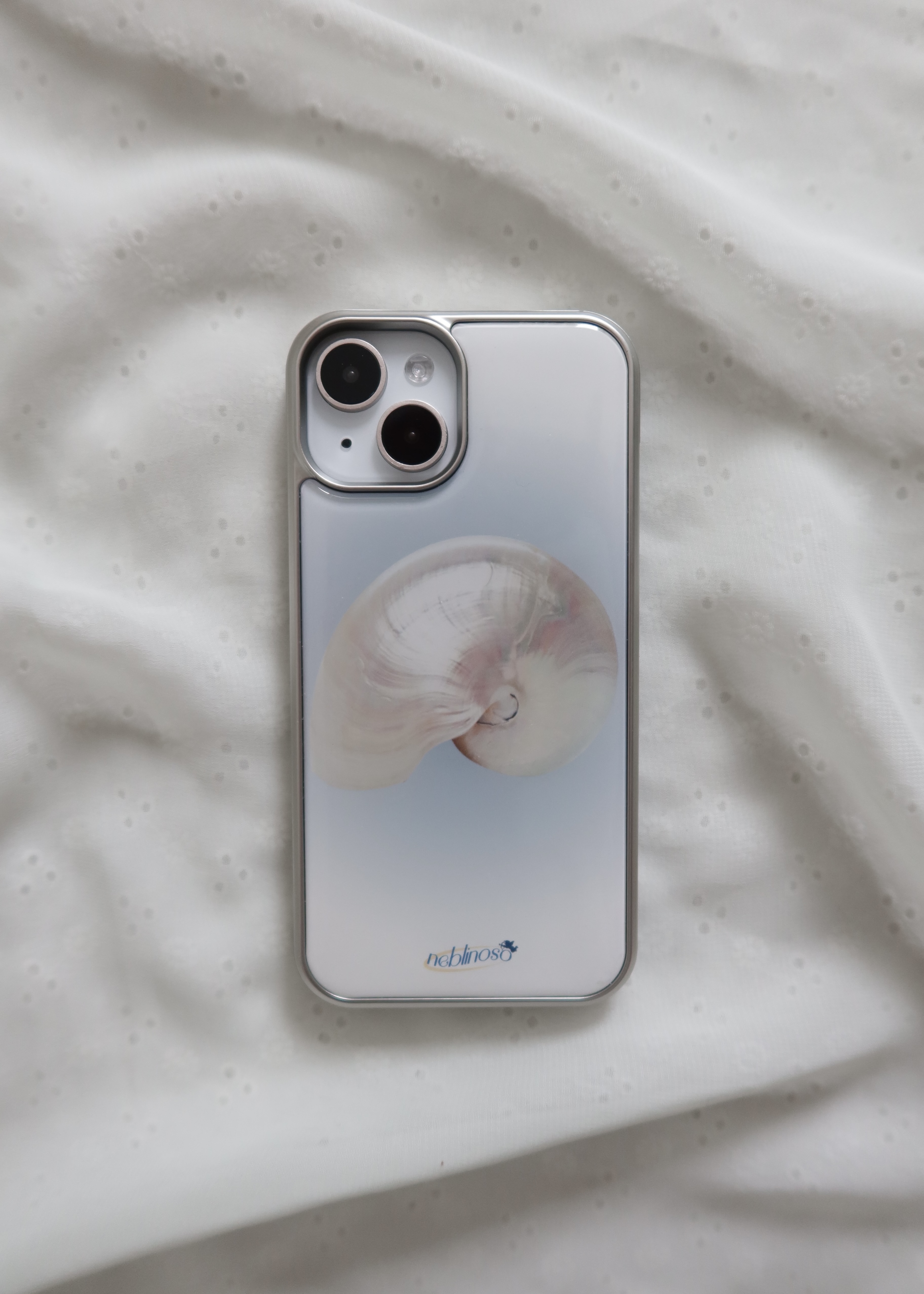 white shell silver epoxy case