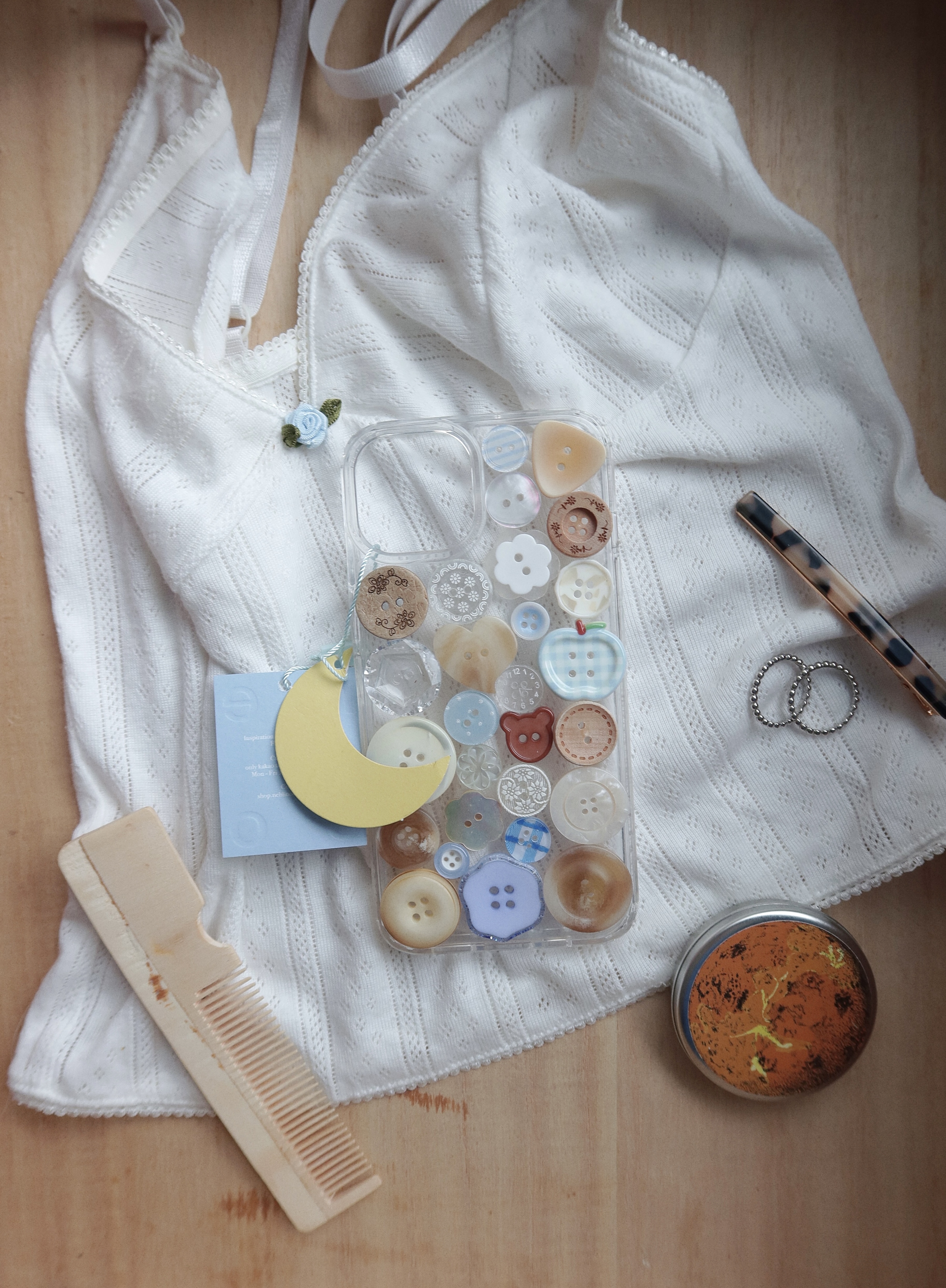 'Pomme Pomme' Button case