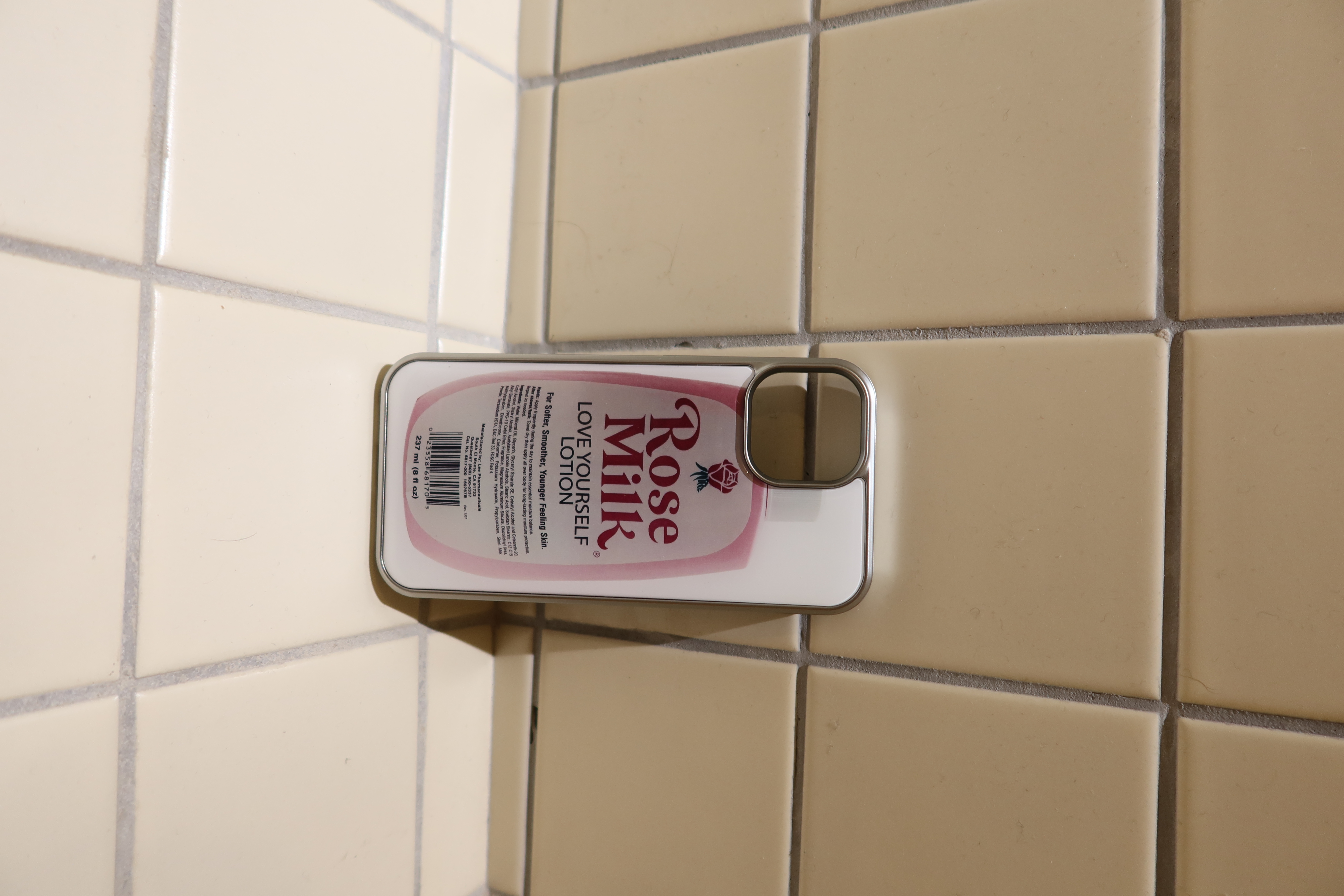 Rose milk loiton silver epoxy case
