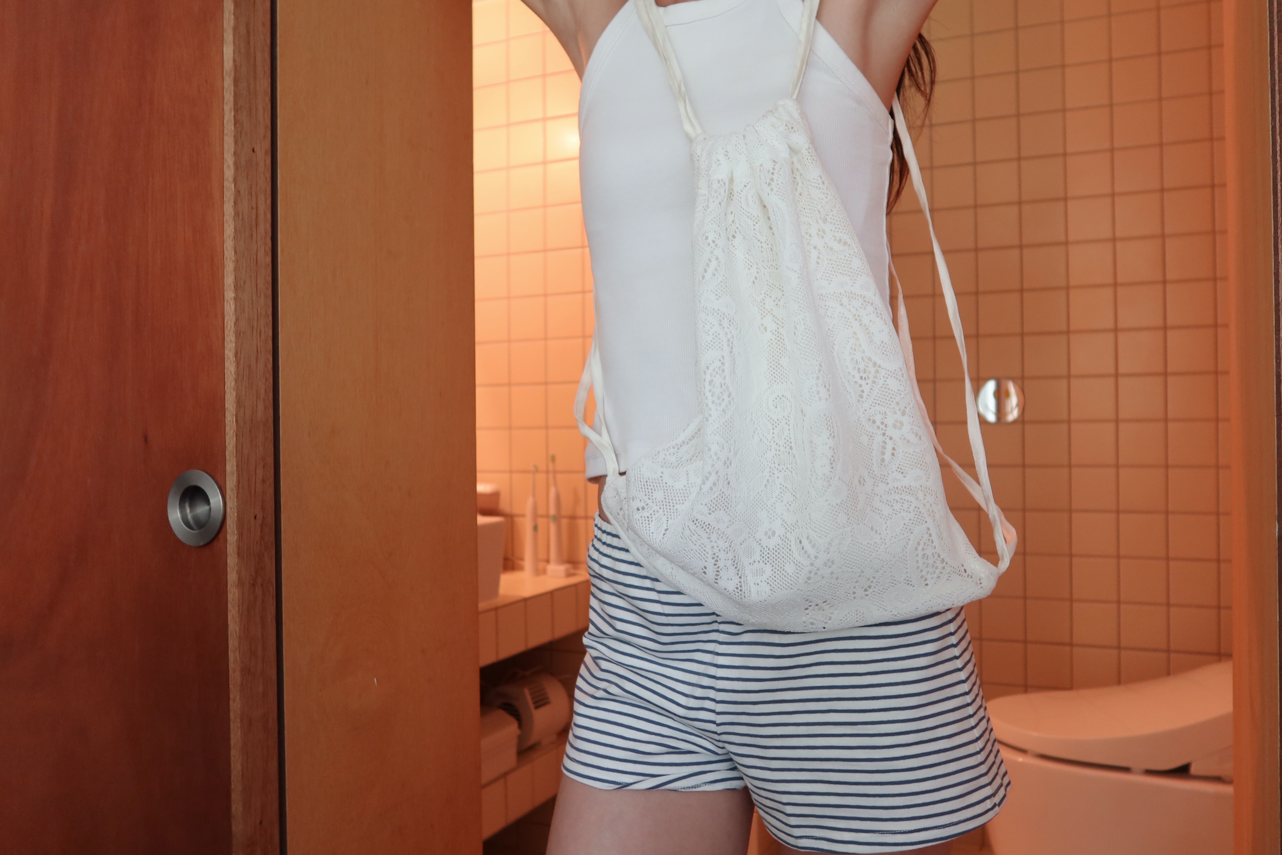 Paisley lace string bag